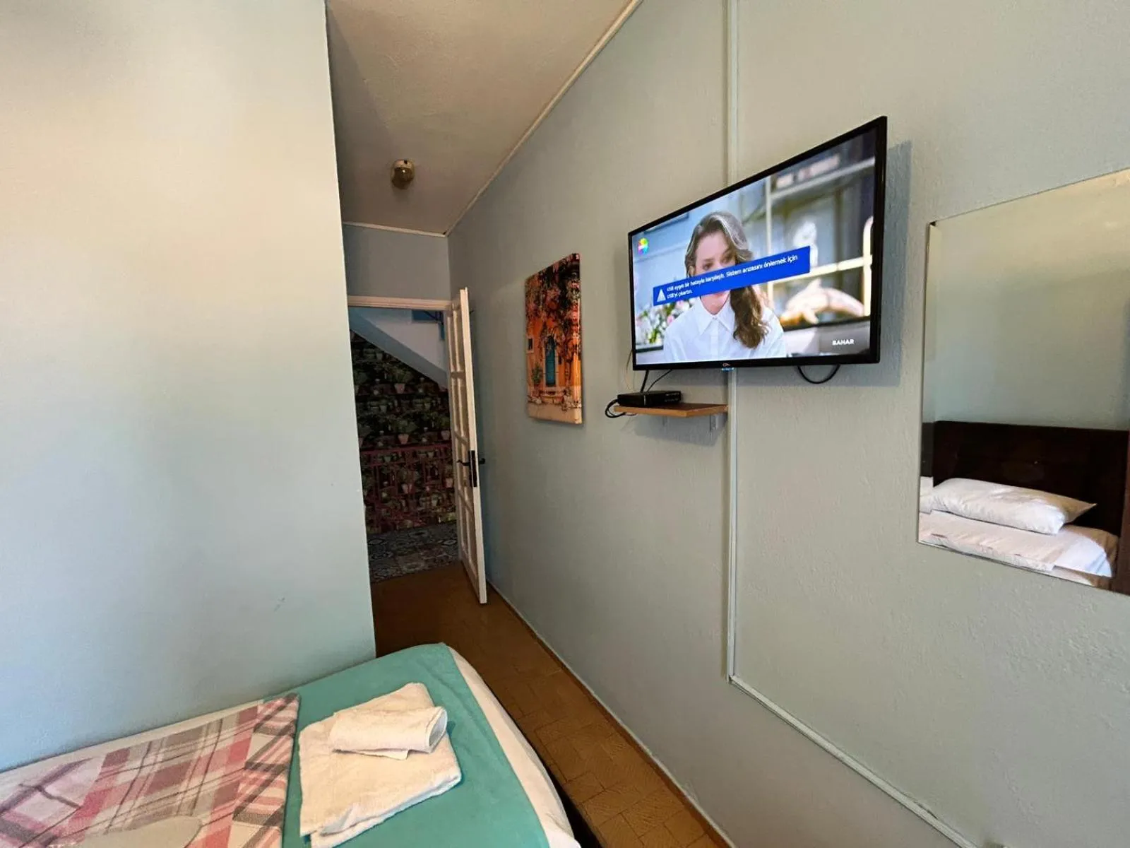 Photo of the whole room, Bed in Yeşim Pansiyon