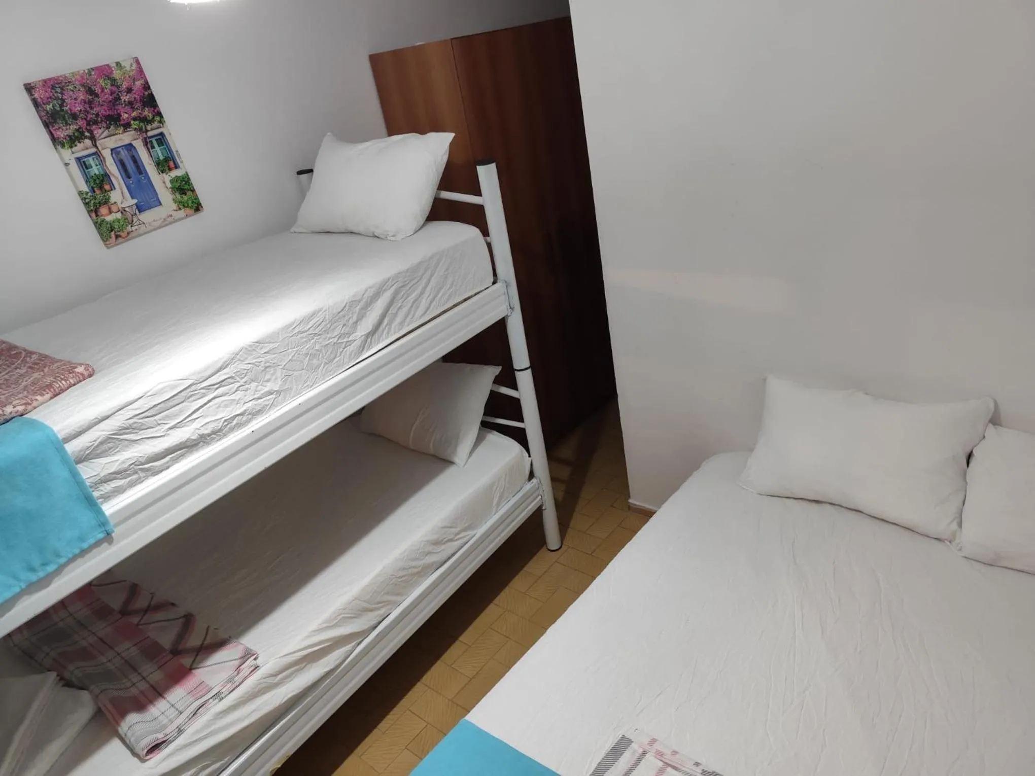 Photo of the whole room, Bed in Yeşim Pansiyon