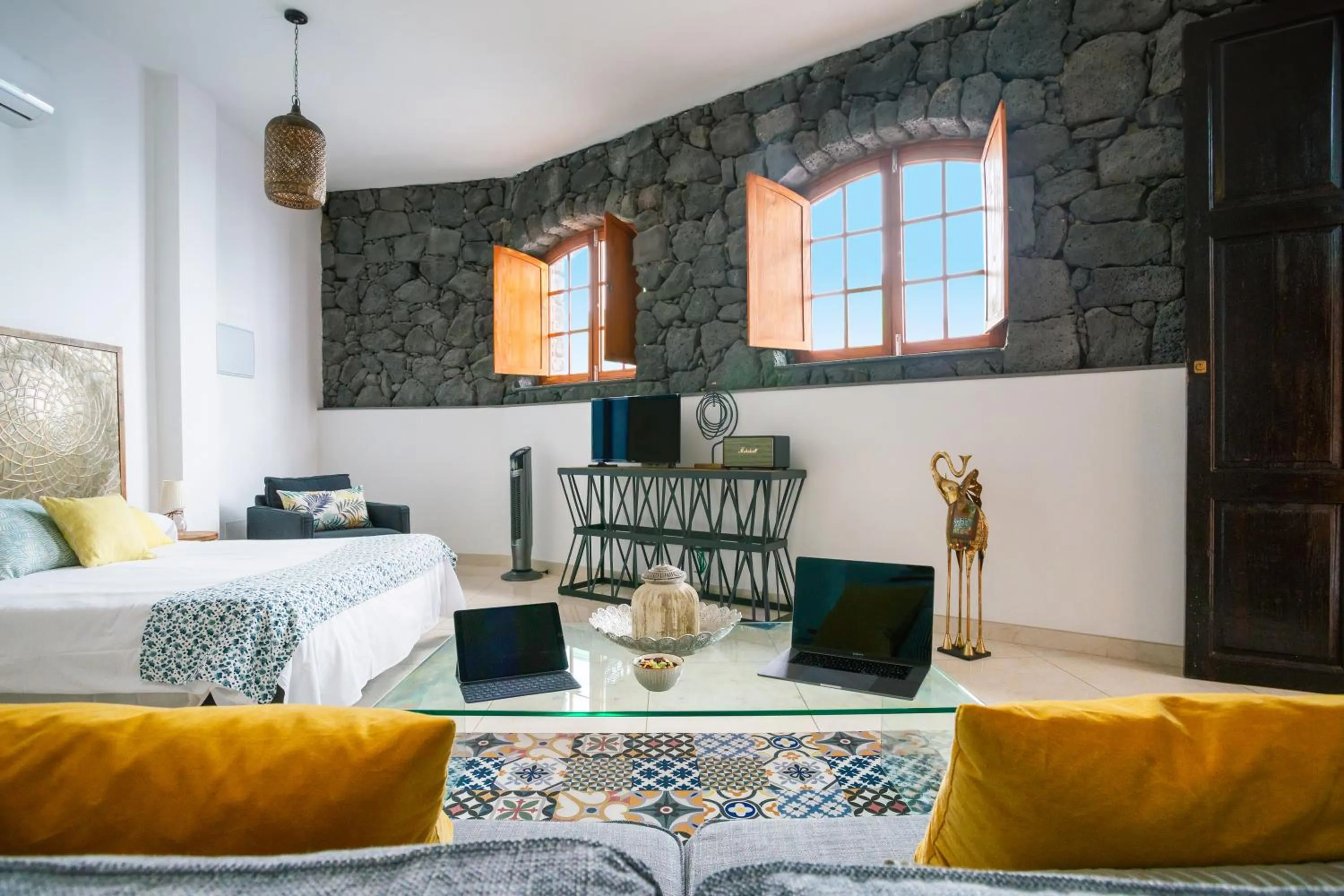 Bed in El Charco Suites