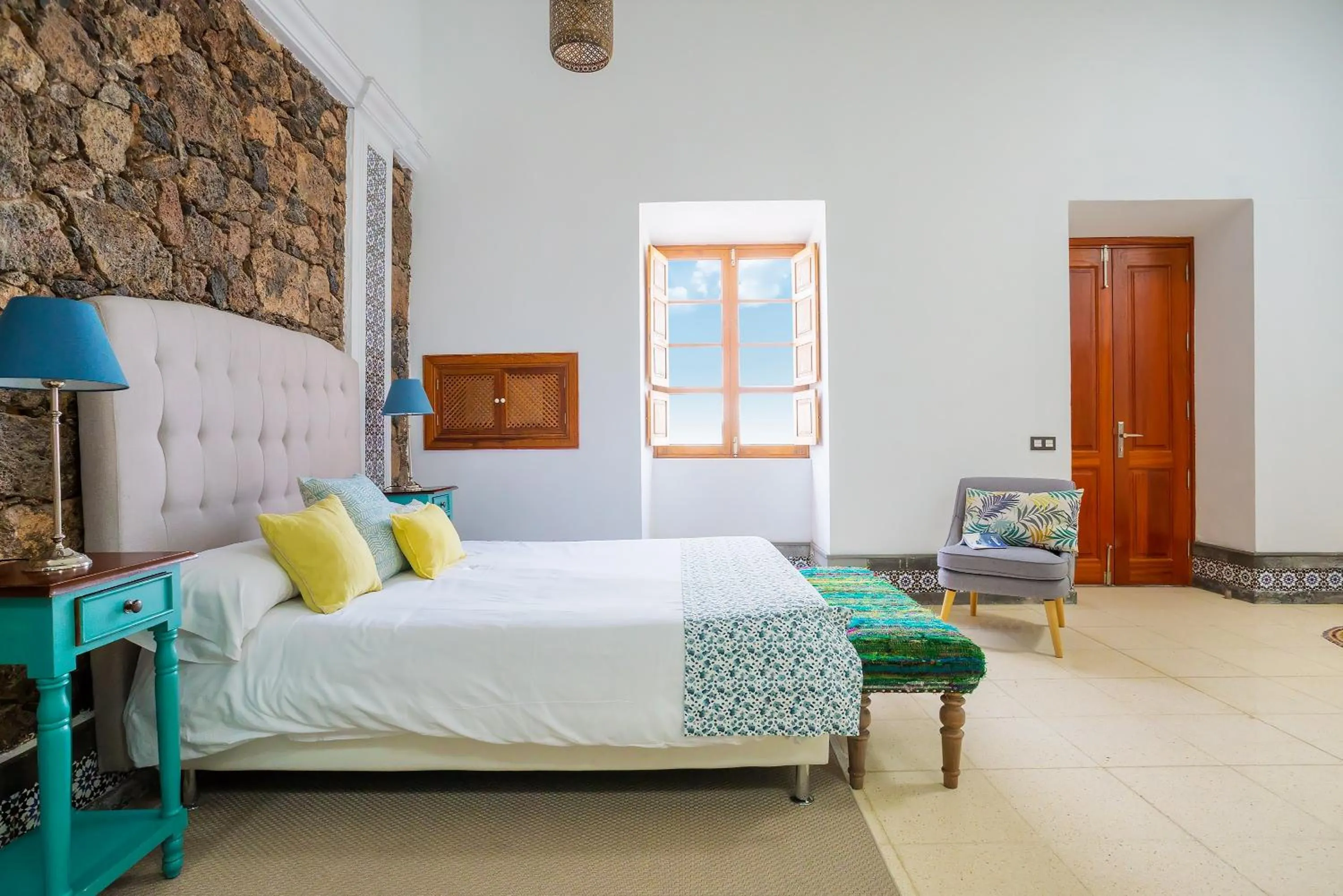 Bed in El Charco Suites