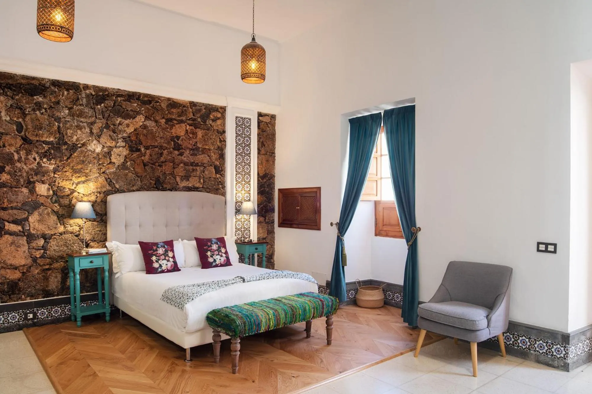 Bed in El Charco Suites