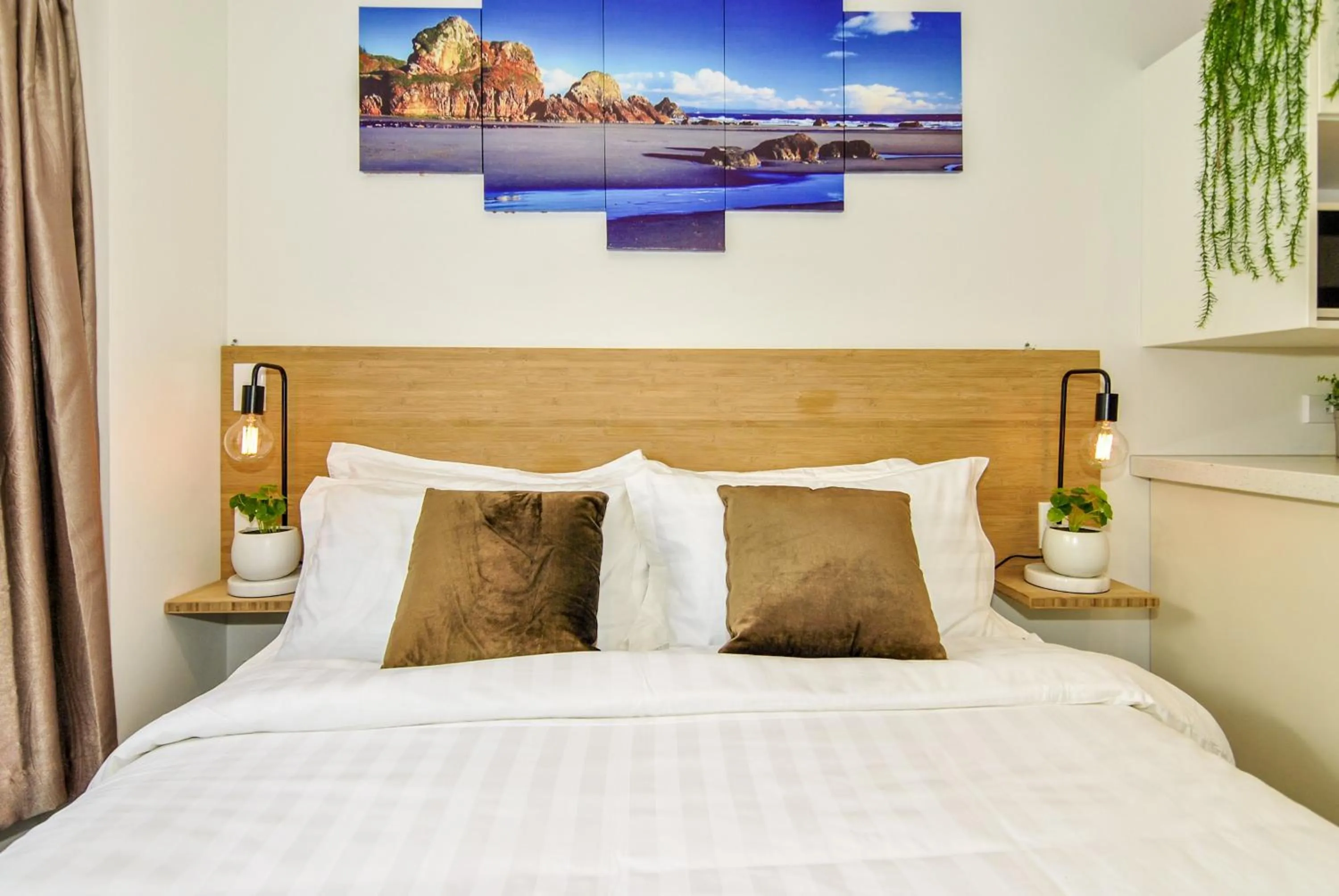 Bed in Newlands Court Motel