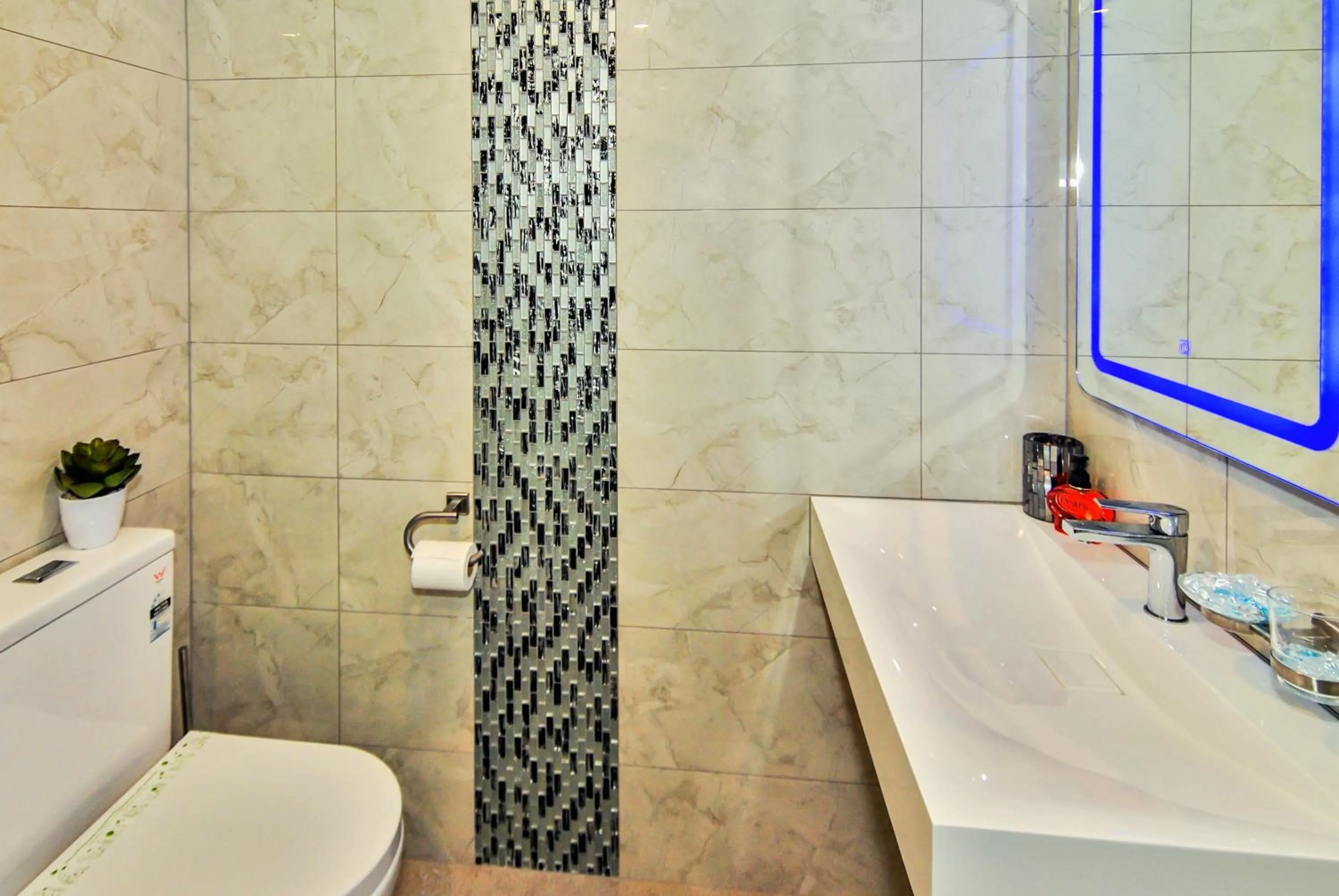 Bathroom in Newlands Court Motel