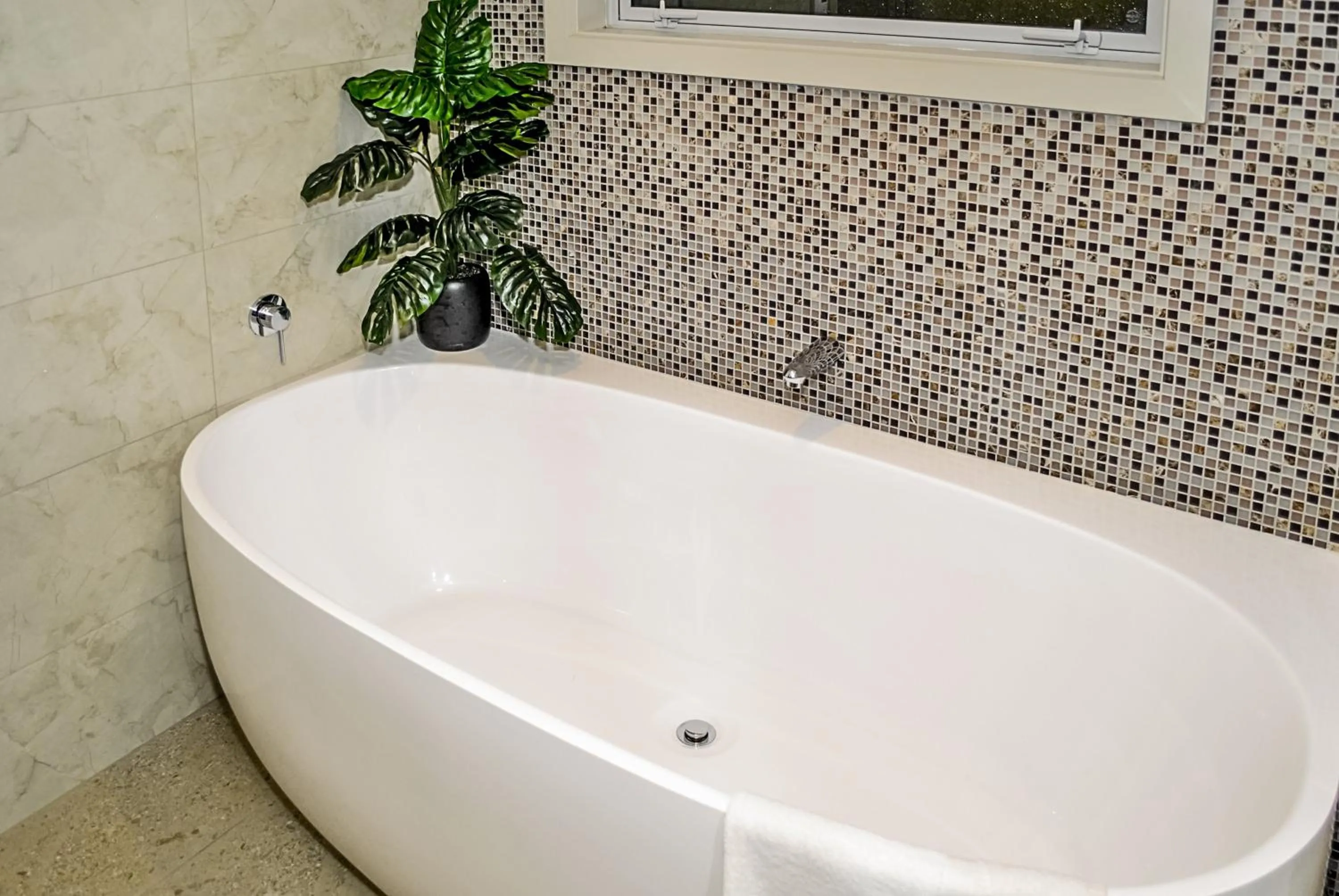 Bathroom in Newlands Court Motel