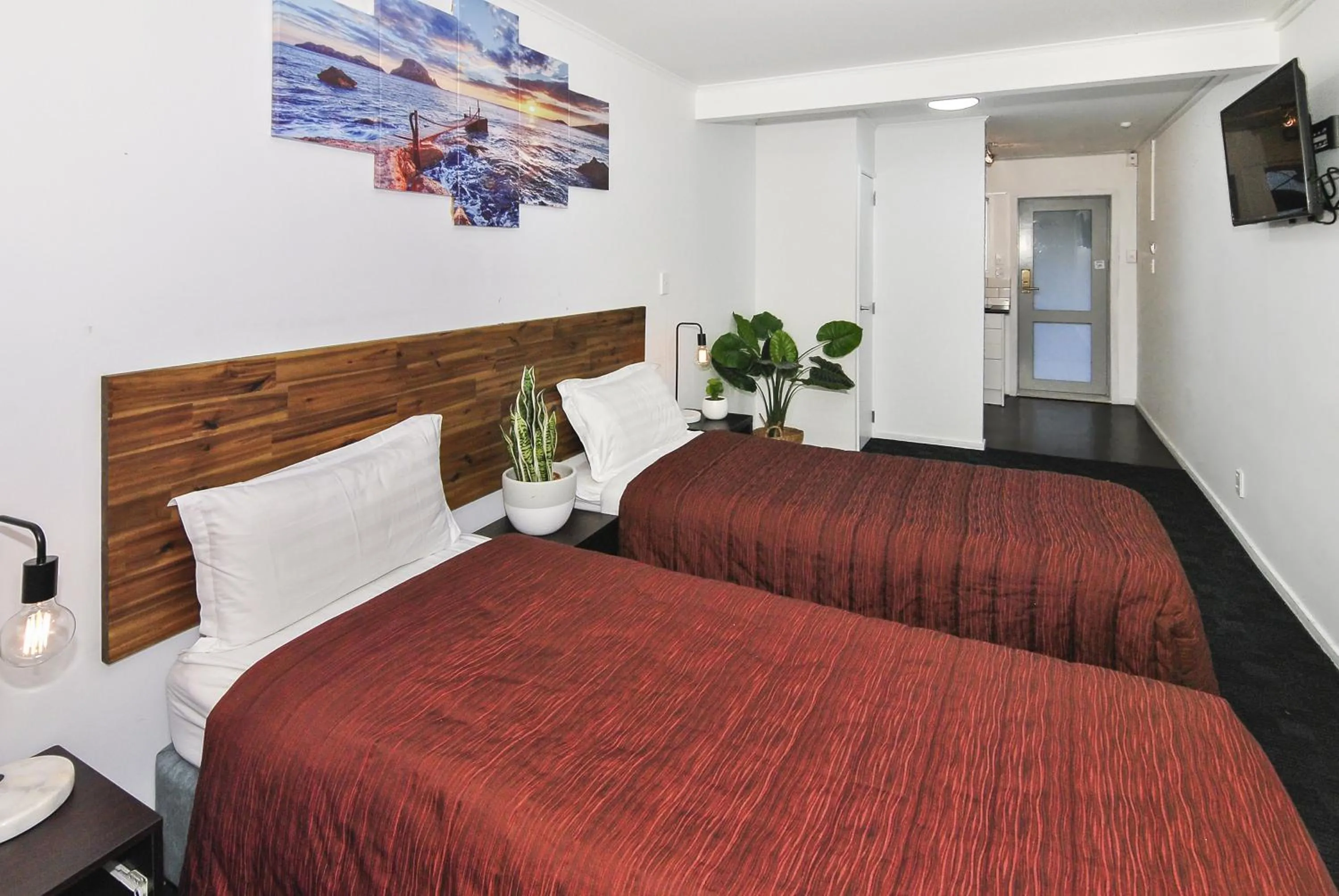 bunk bed, Bed in Newlands Court Motel