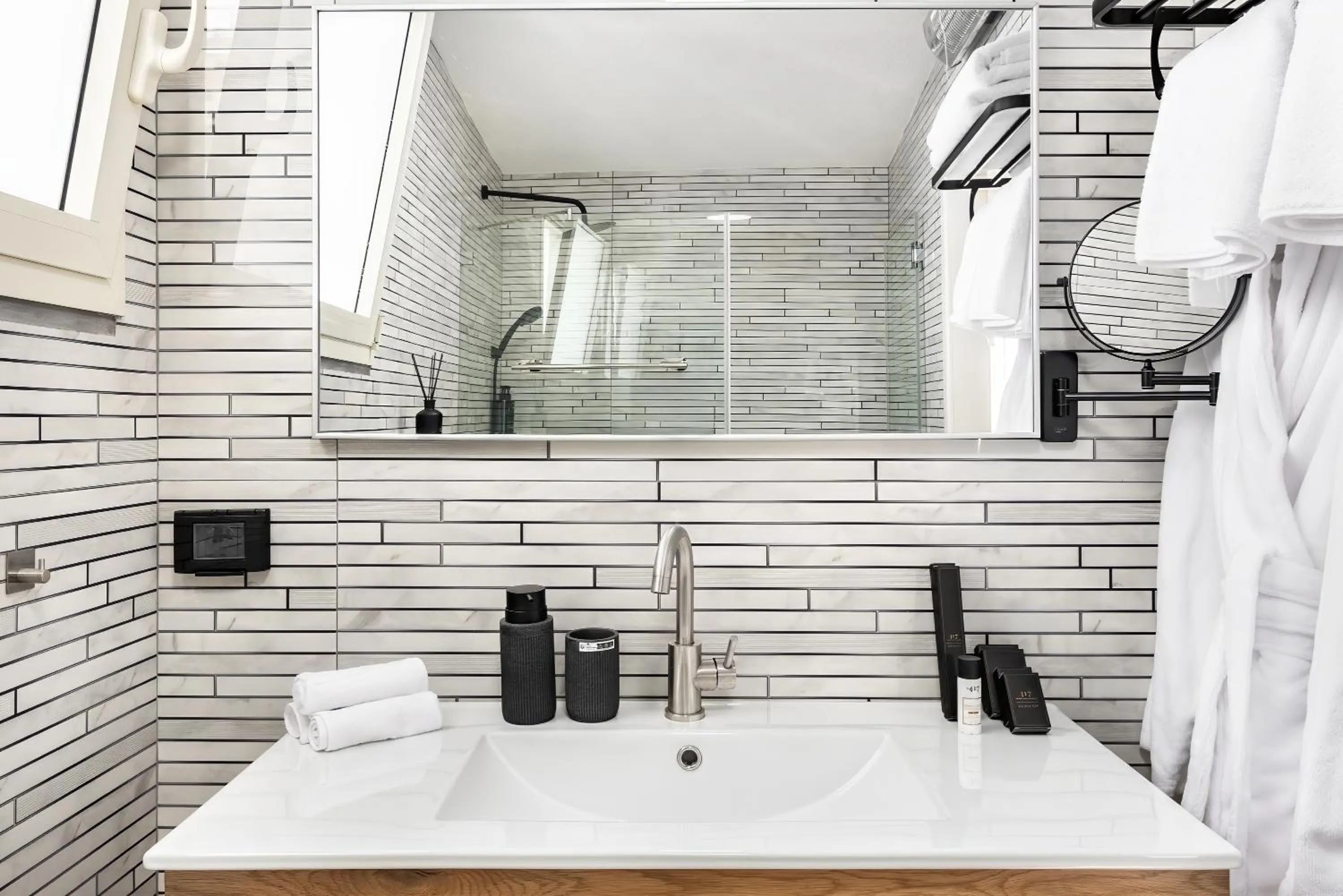 Shower in One Apartments TLV