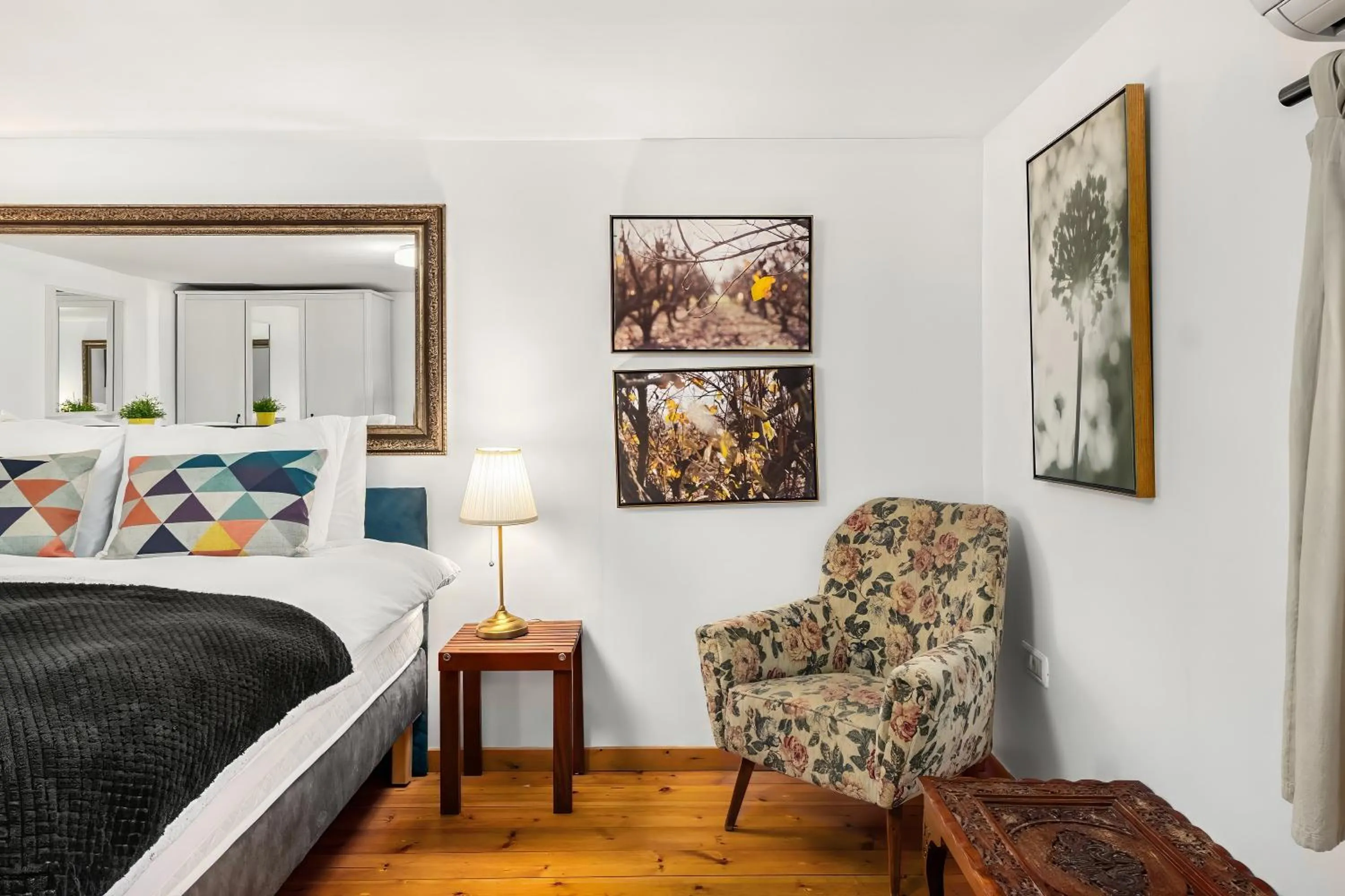 Bed in One Apartments TLV