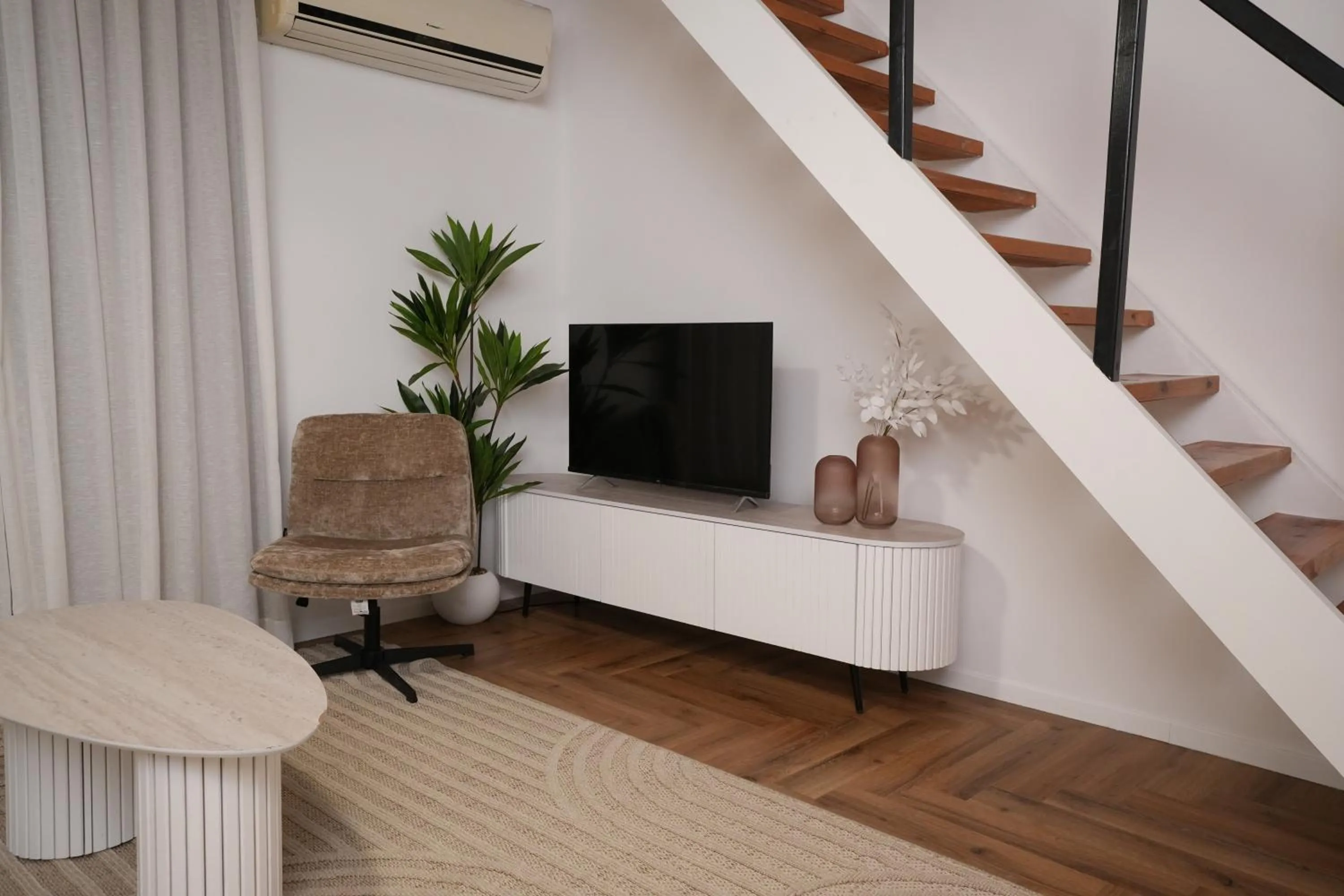 TV and multimedia in One Apartments TLV