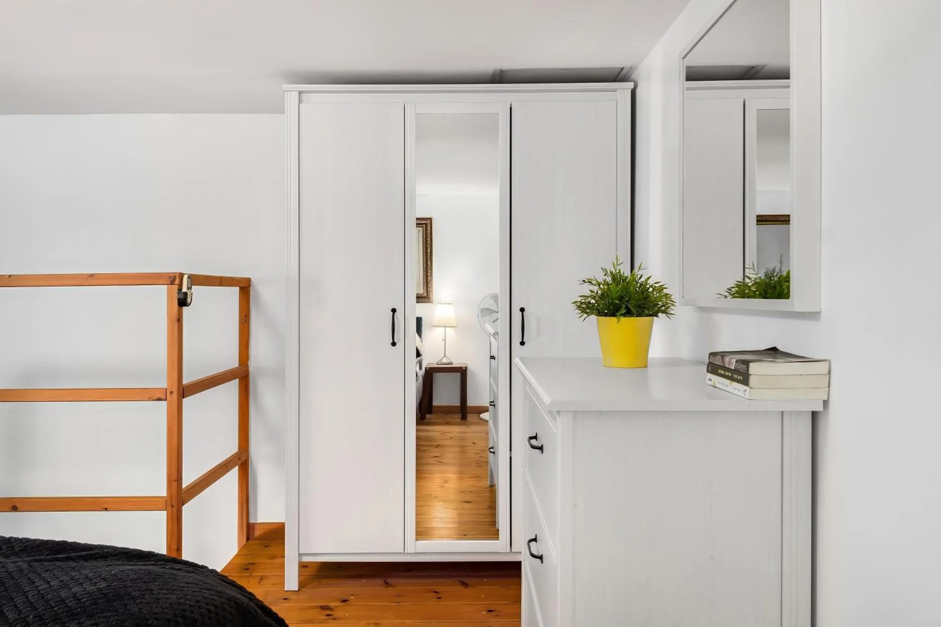 Bed in One Apartments TLV