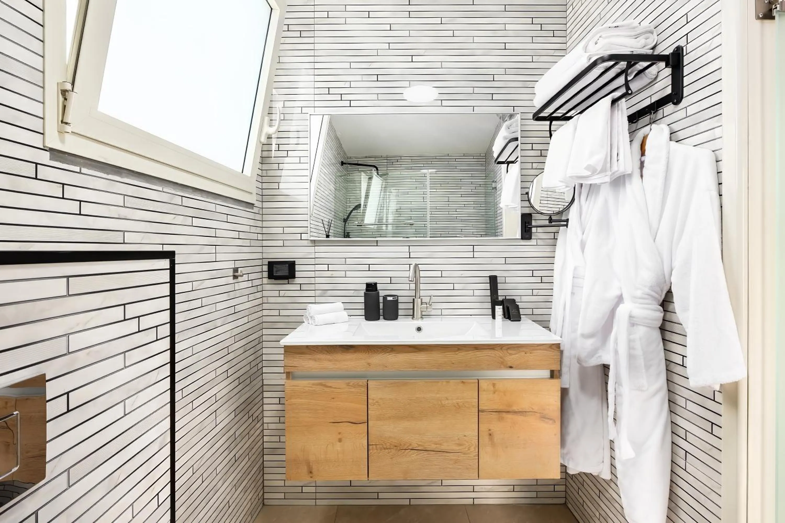 Shower in One Apartments TLV