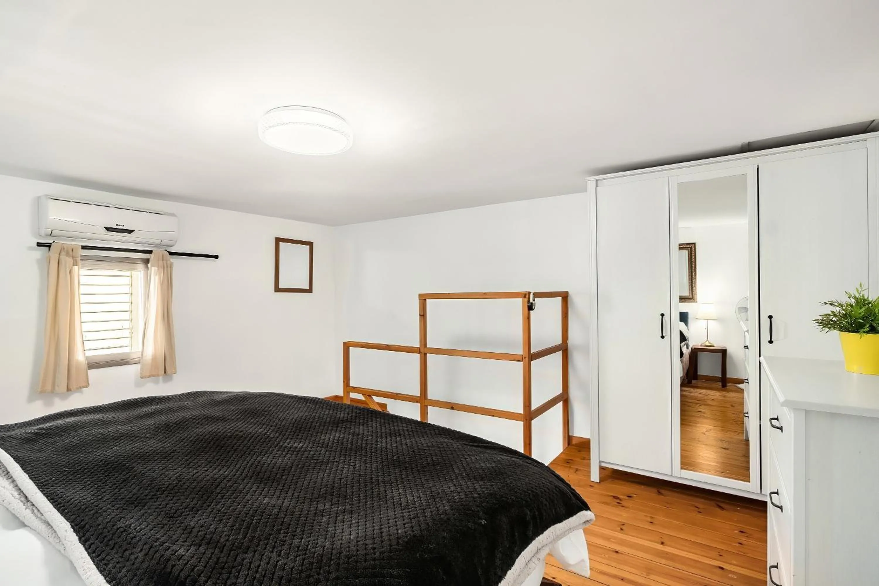 Bed in One Apartments TLV