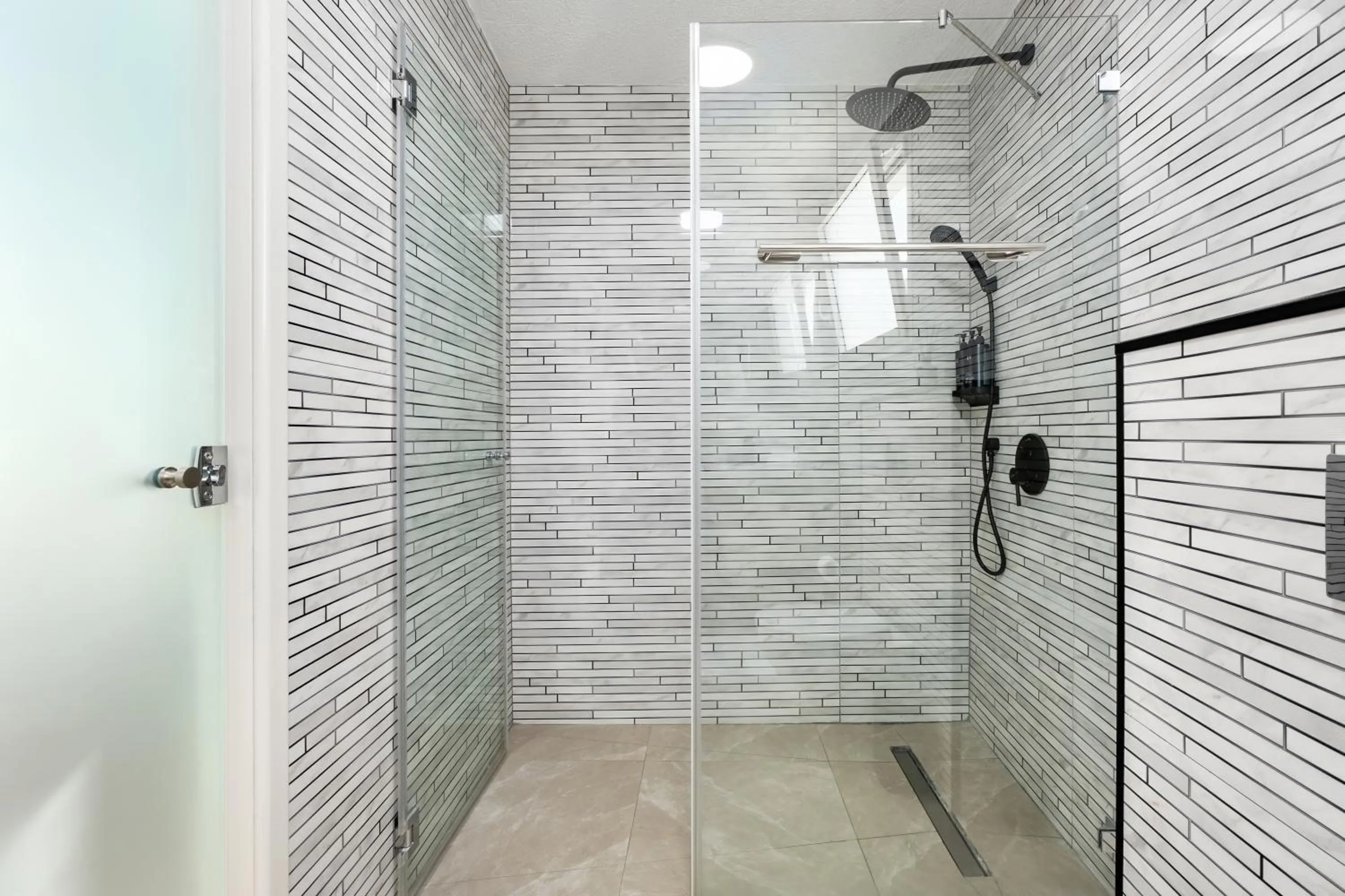 Shower in One Apartments TLV