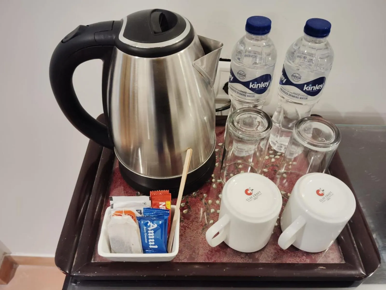 Coffee/tea facilities in HotelMaple Ridge