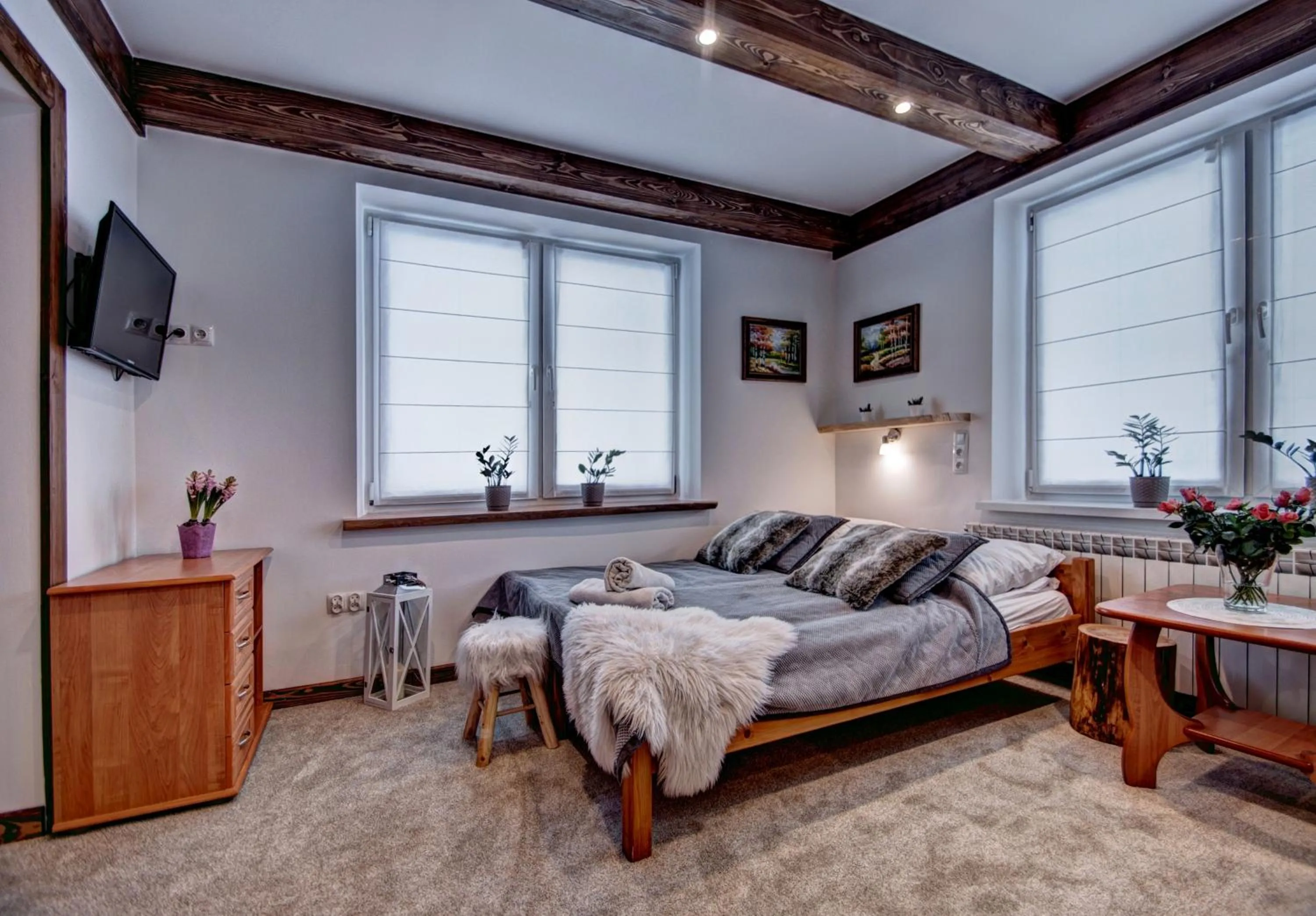 Photo of the whole room, Bed in Willa Weronika