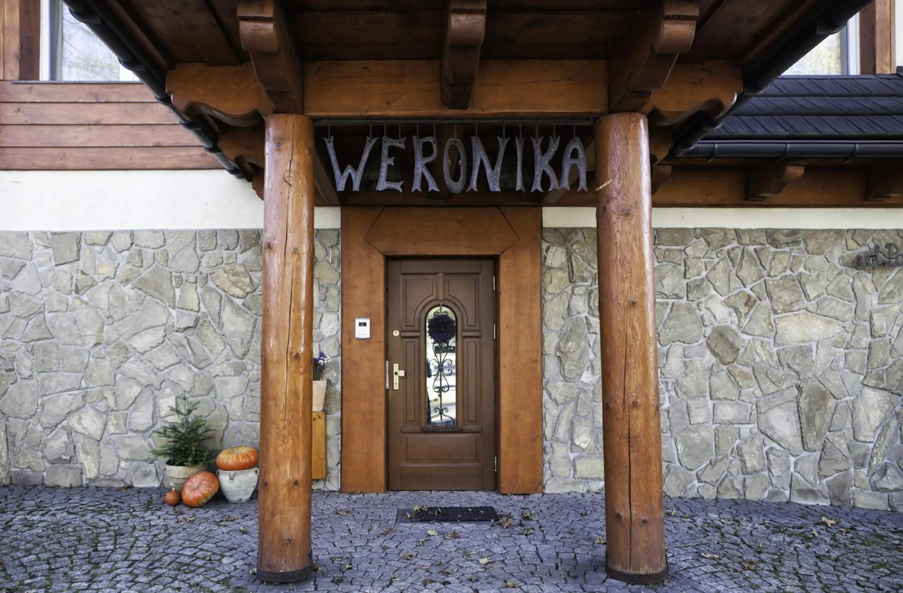 Facade/entrance in Willa Weronika