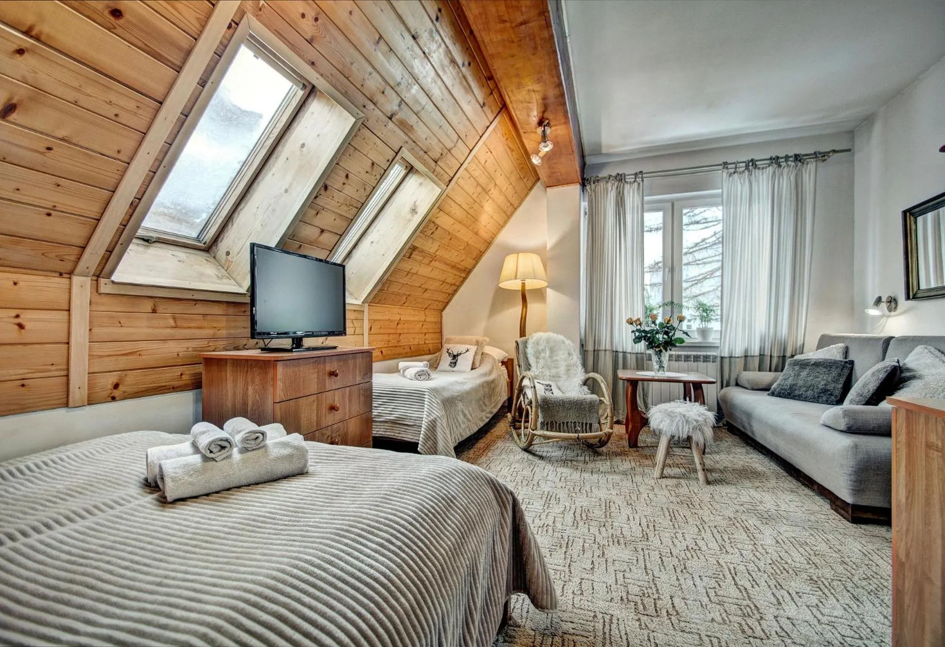 Photo of the whole room, Bed in Willa Weronika