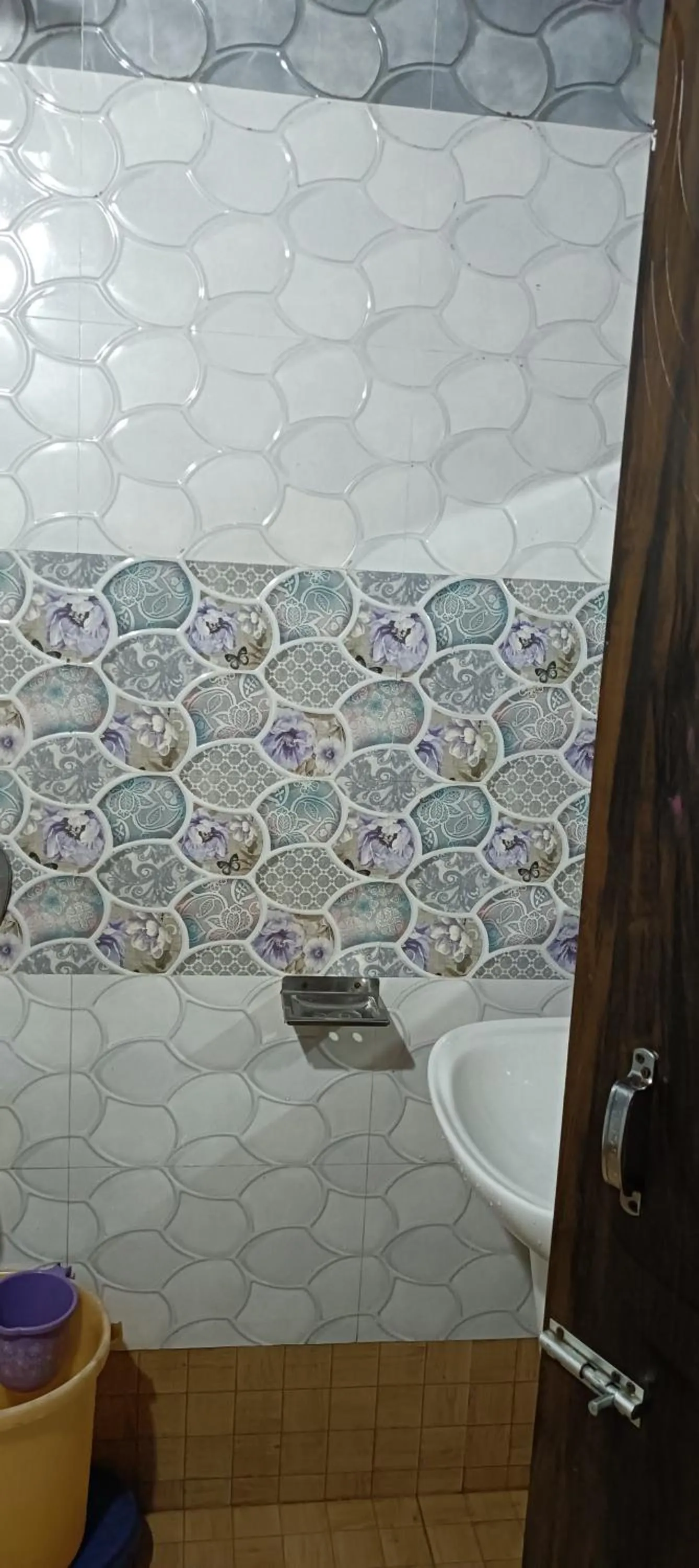 Shower in Hotel Assembly