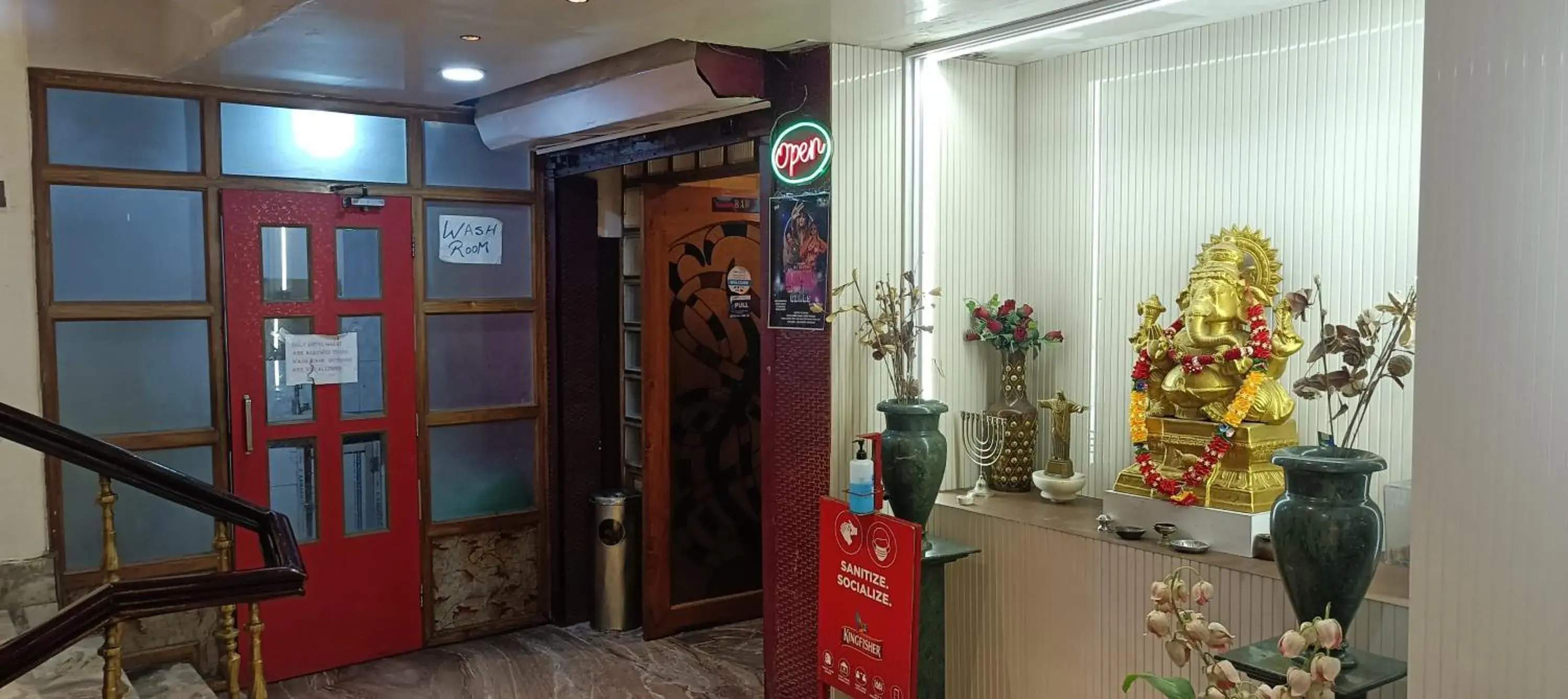 Facade/entrance in Hotel Assembly Facade/entrance in Hotel Assembly