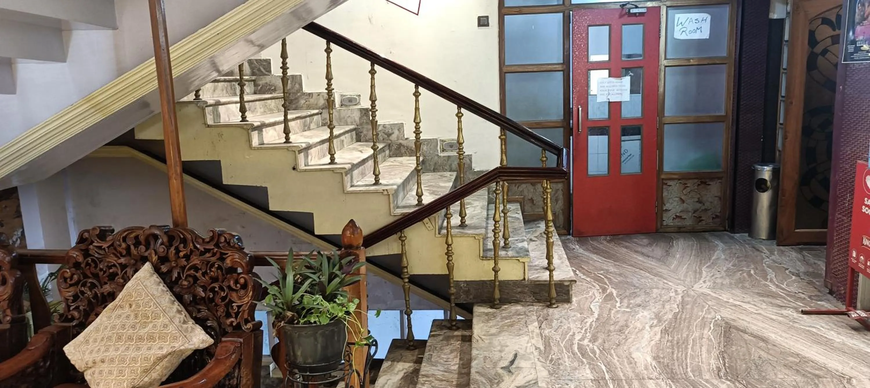 Facade/entrance in Hotel Assembly