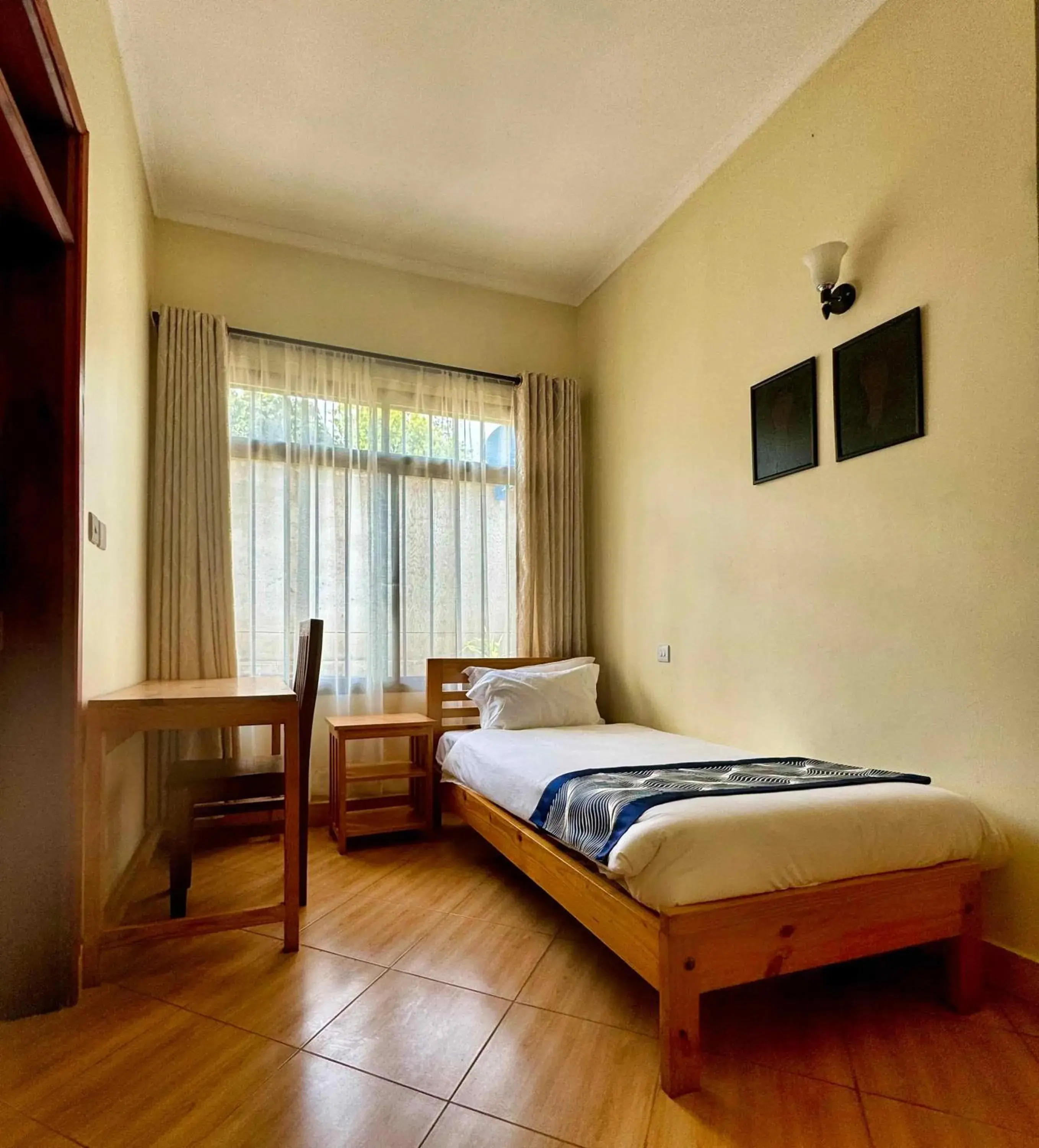 Budget Single Room in Moshono Hillside Budget Single Room in Moshono Hillside