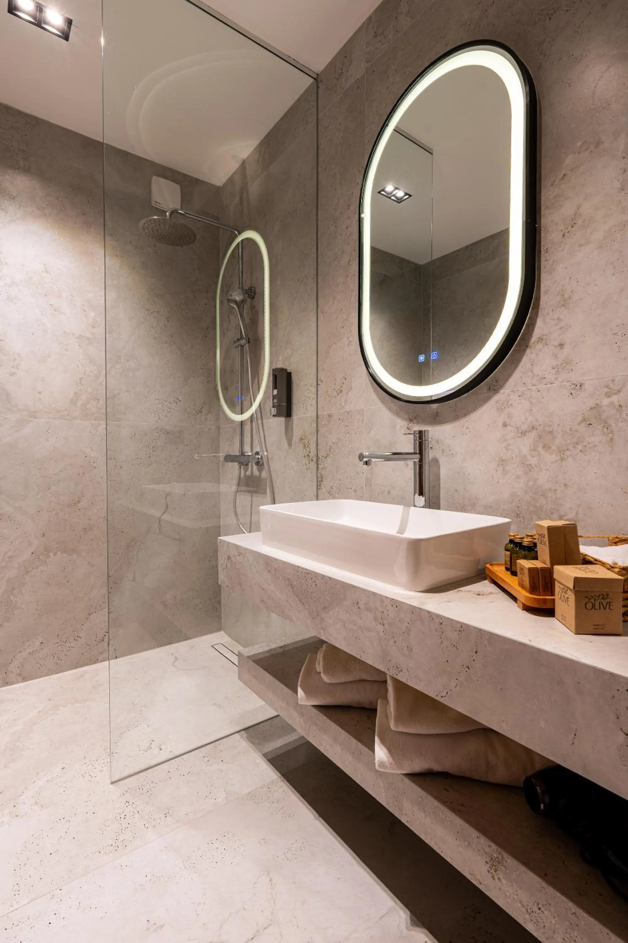 Shower in Ruby Hotel Prishtina