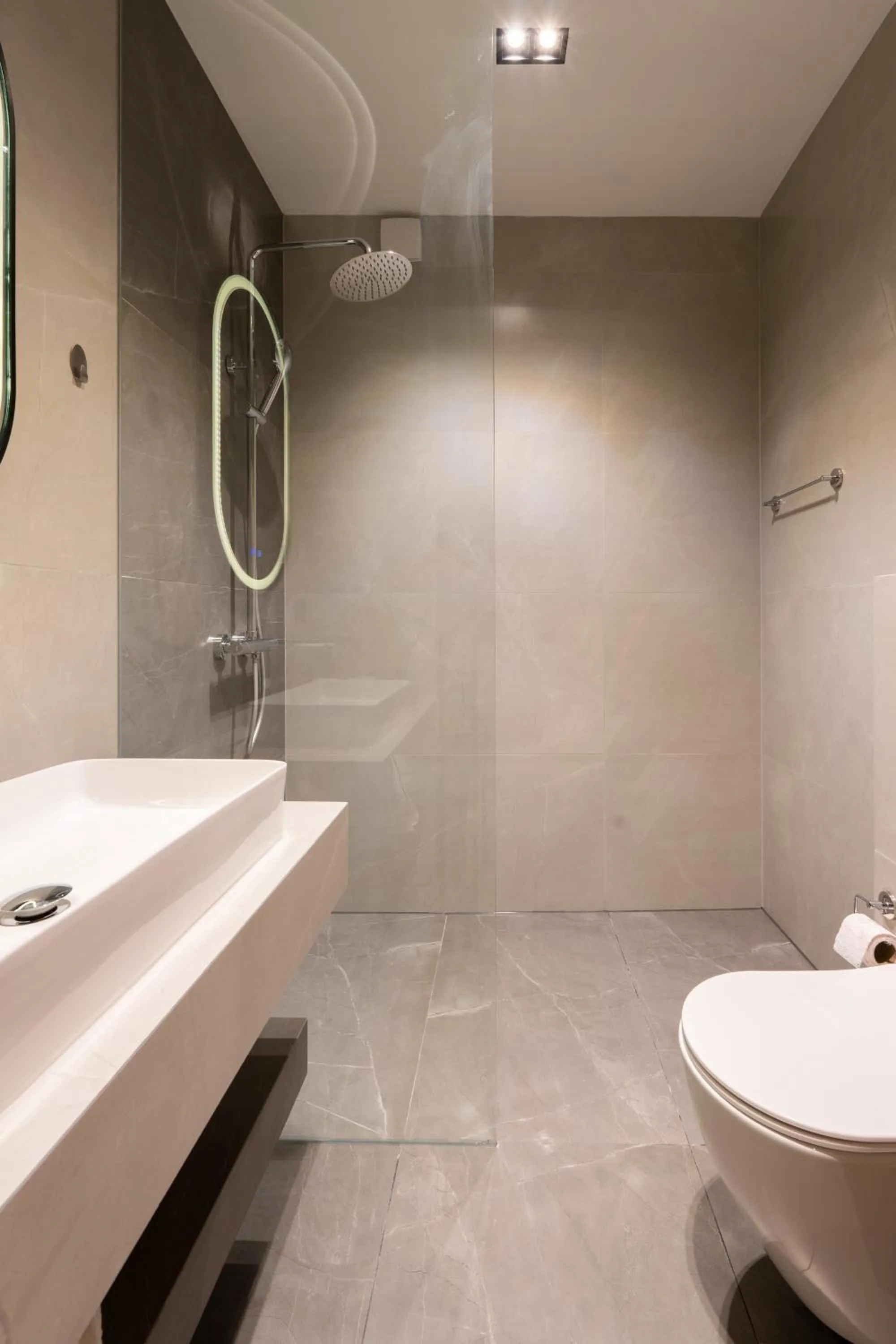 Shower in Ruby Hotel Prishtina