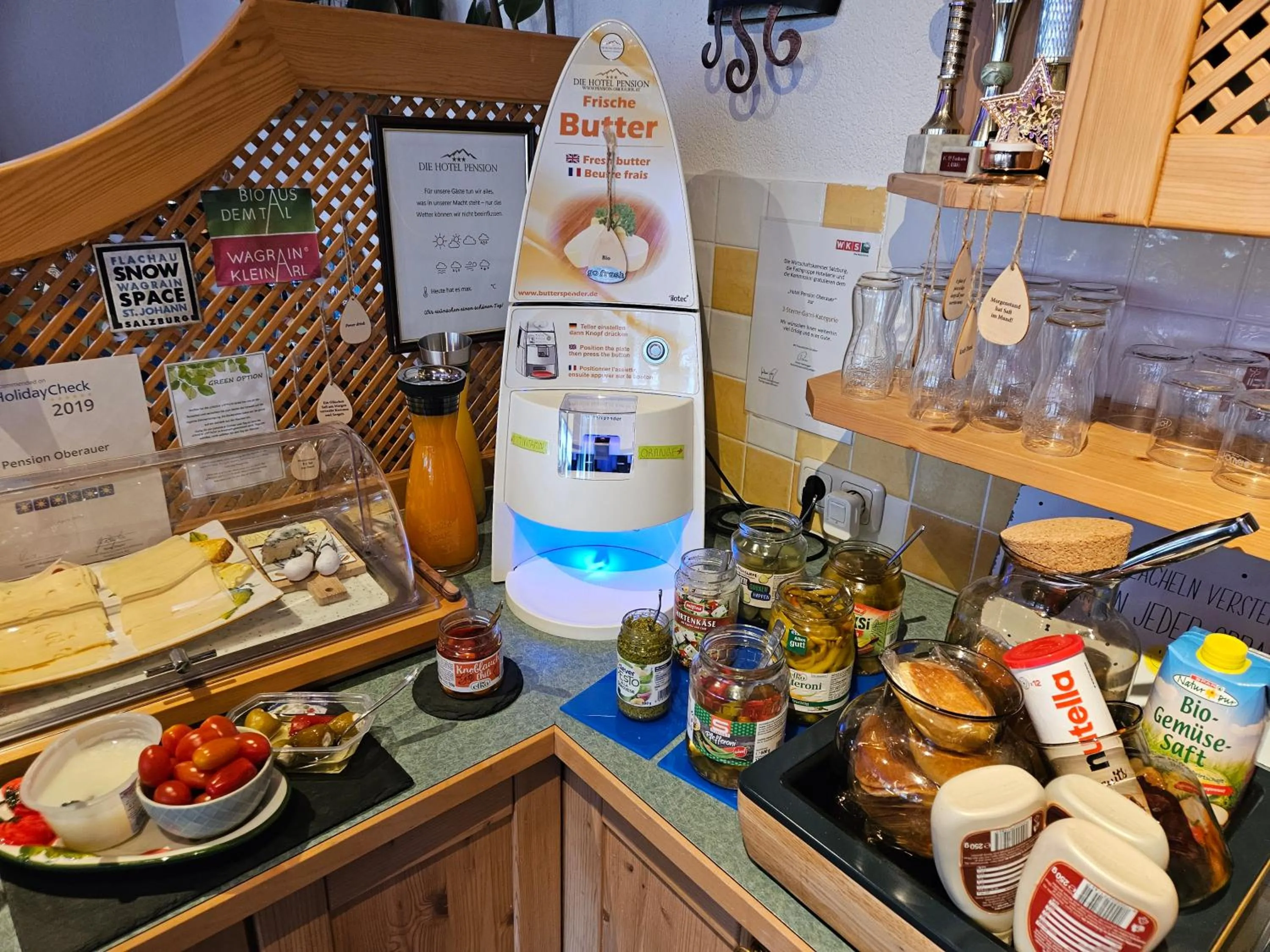Breakfast in No1 - Flo's Rooms & Breakfast