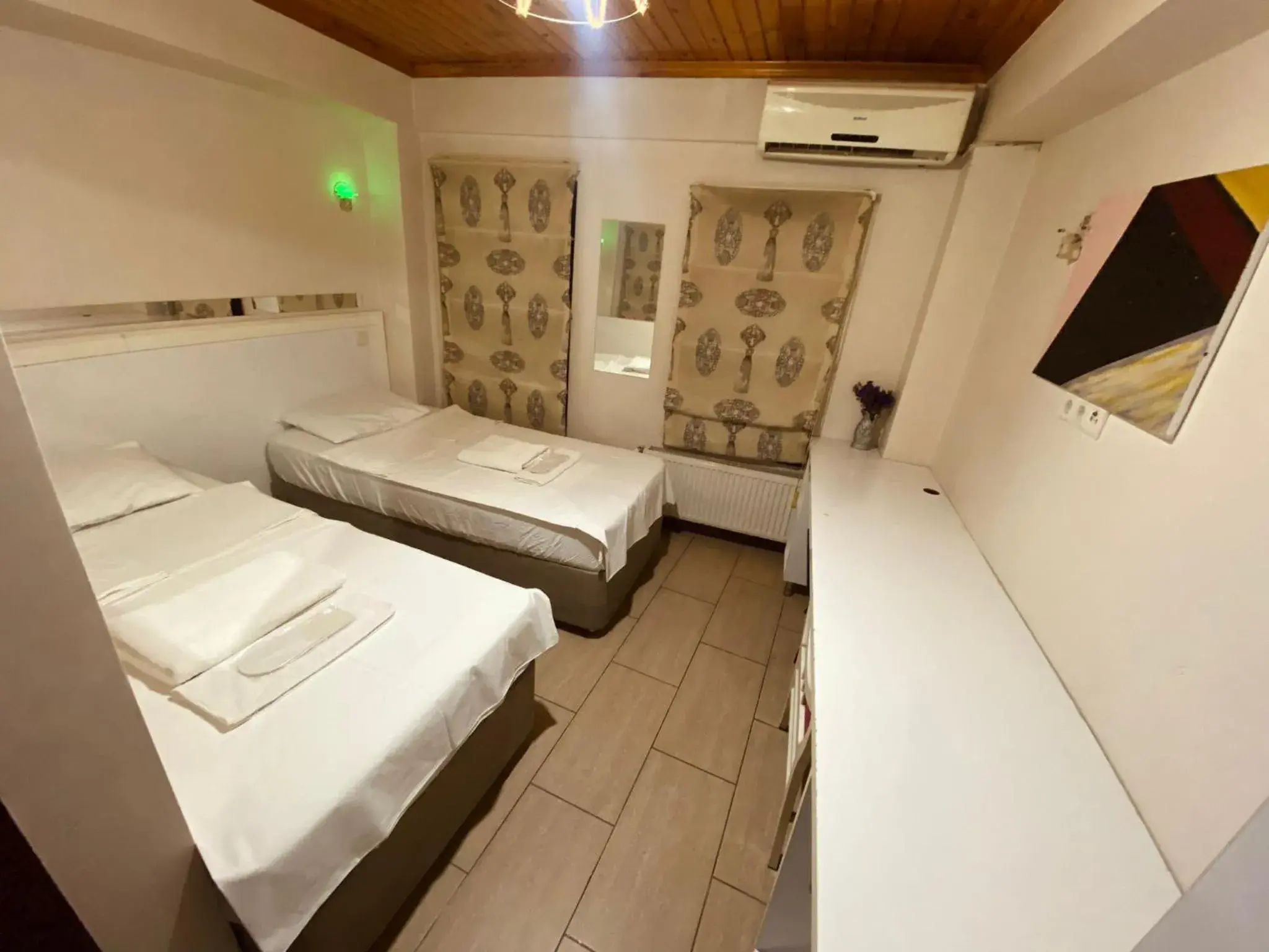 Bed in Hotel No 34 Bed in Hotel No 34