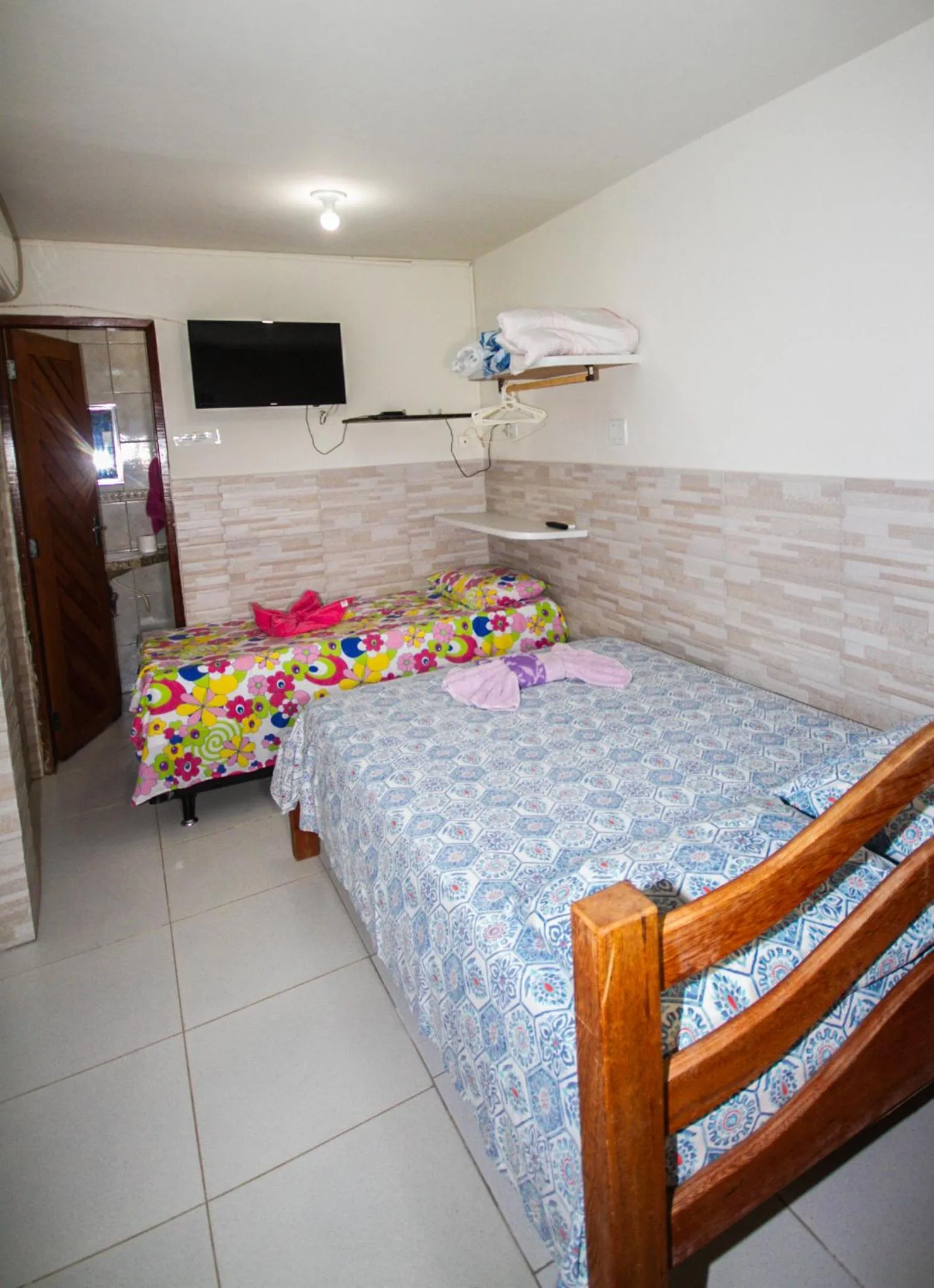 Photo of the whole room, Bed in Pousada Santa Fé