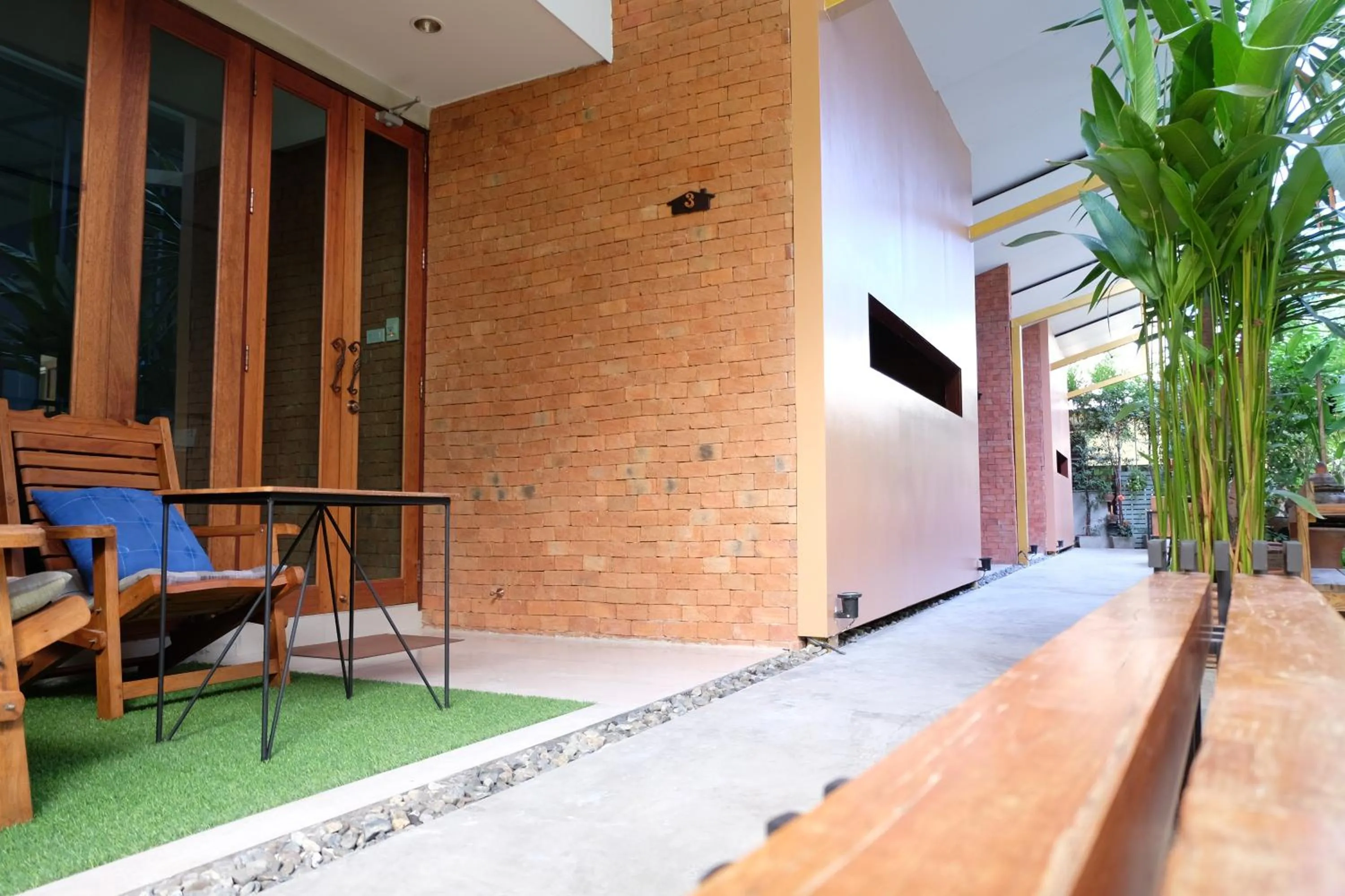 Balcony/Terrace in The White Elephant Home