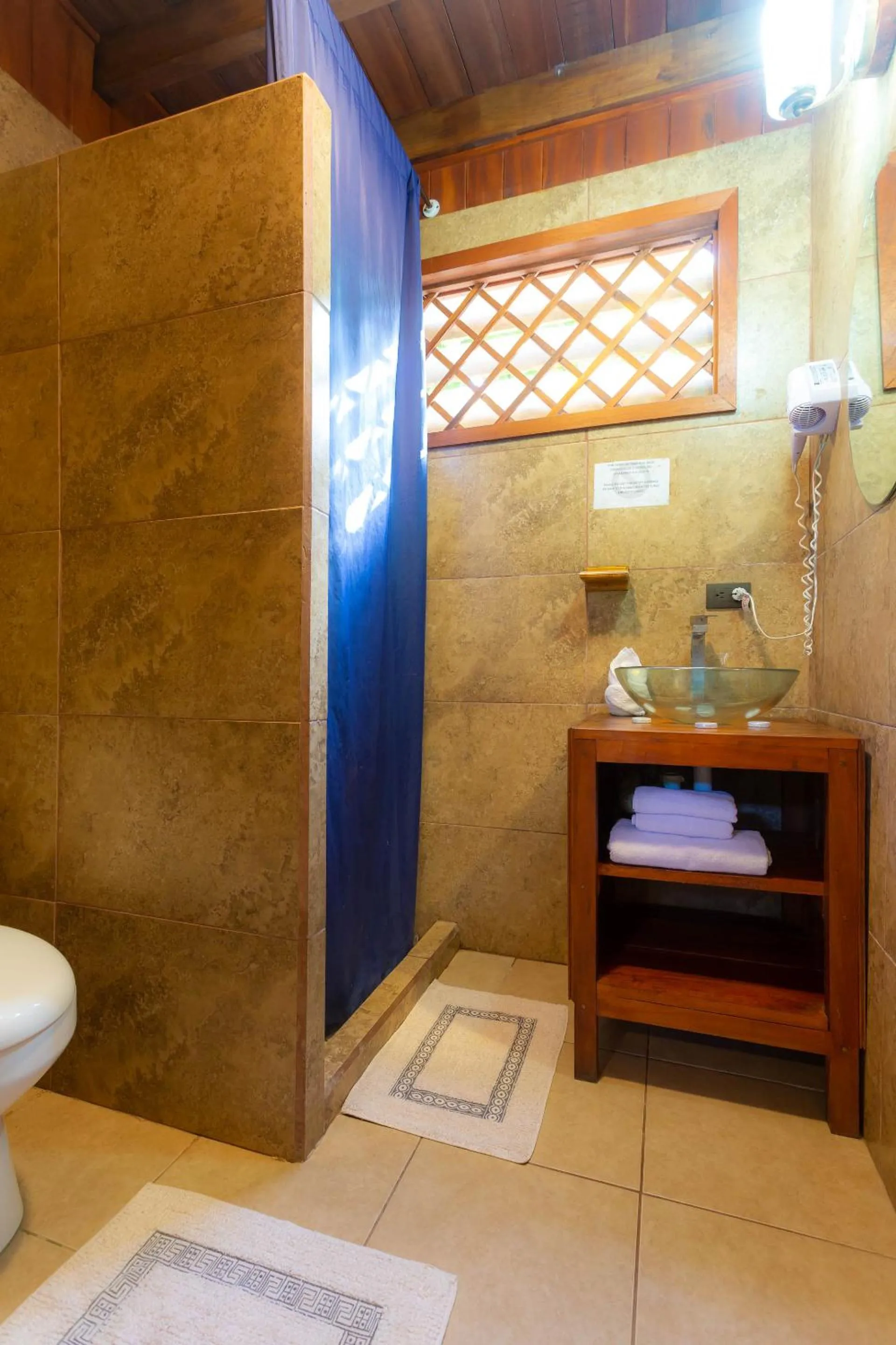 Bathroom in Hotel Casa Merlin