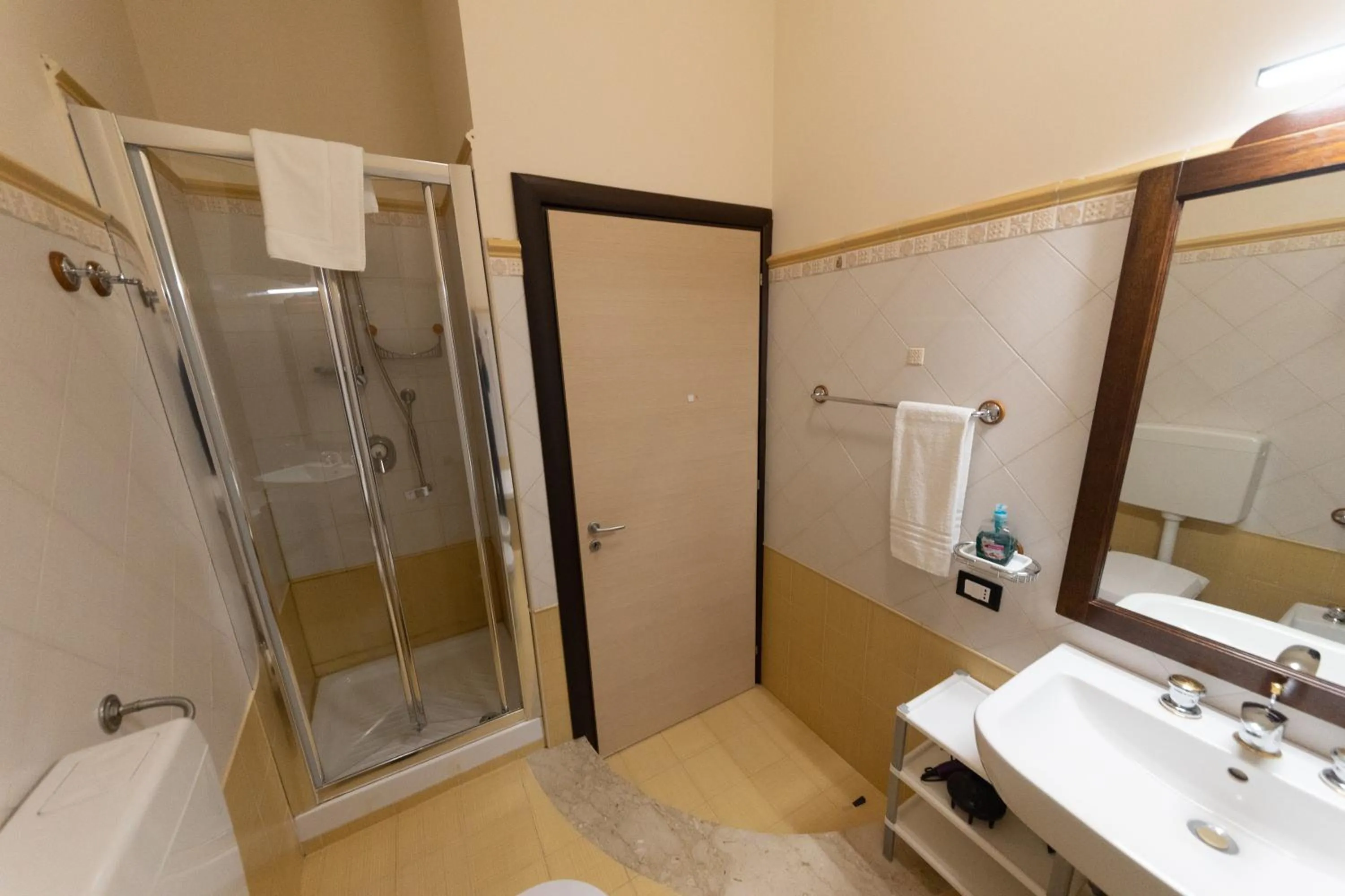 Shower in Stella Maris Case Vacanze