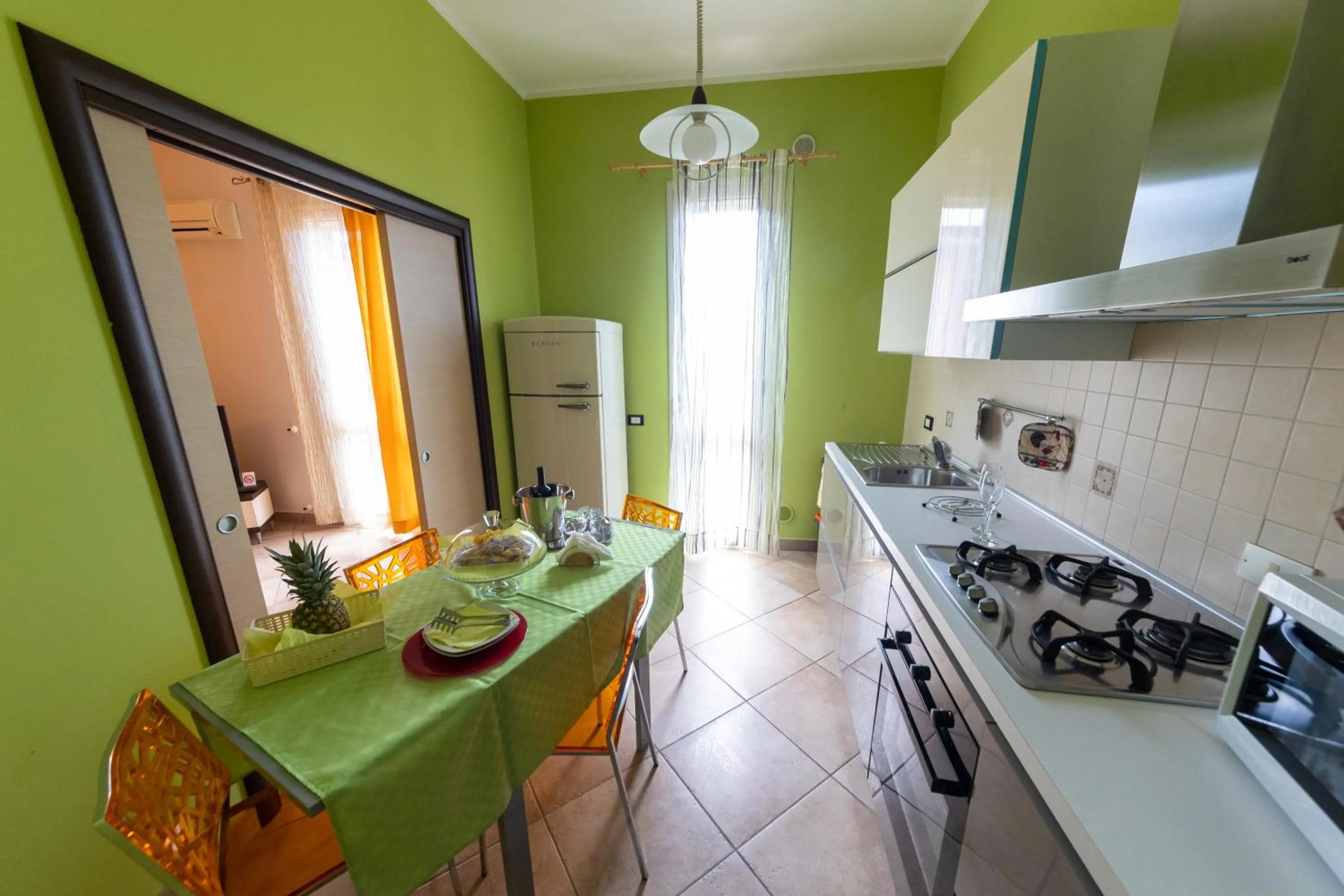 Kitchen or kitchenette in Stella Maris Case Vacanze