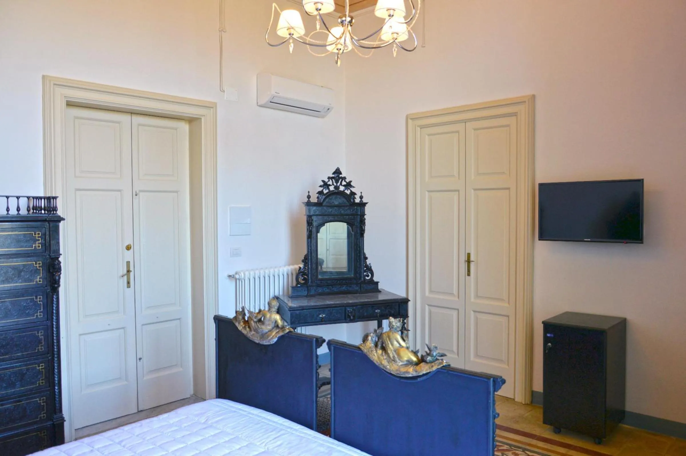 Other, Bed in Palazzo Vallebona