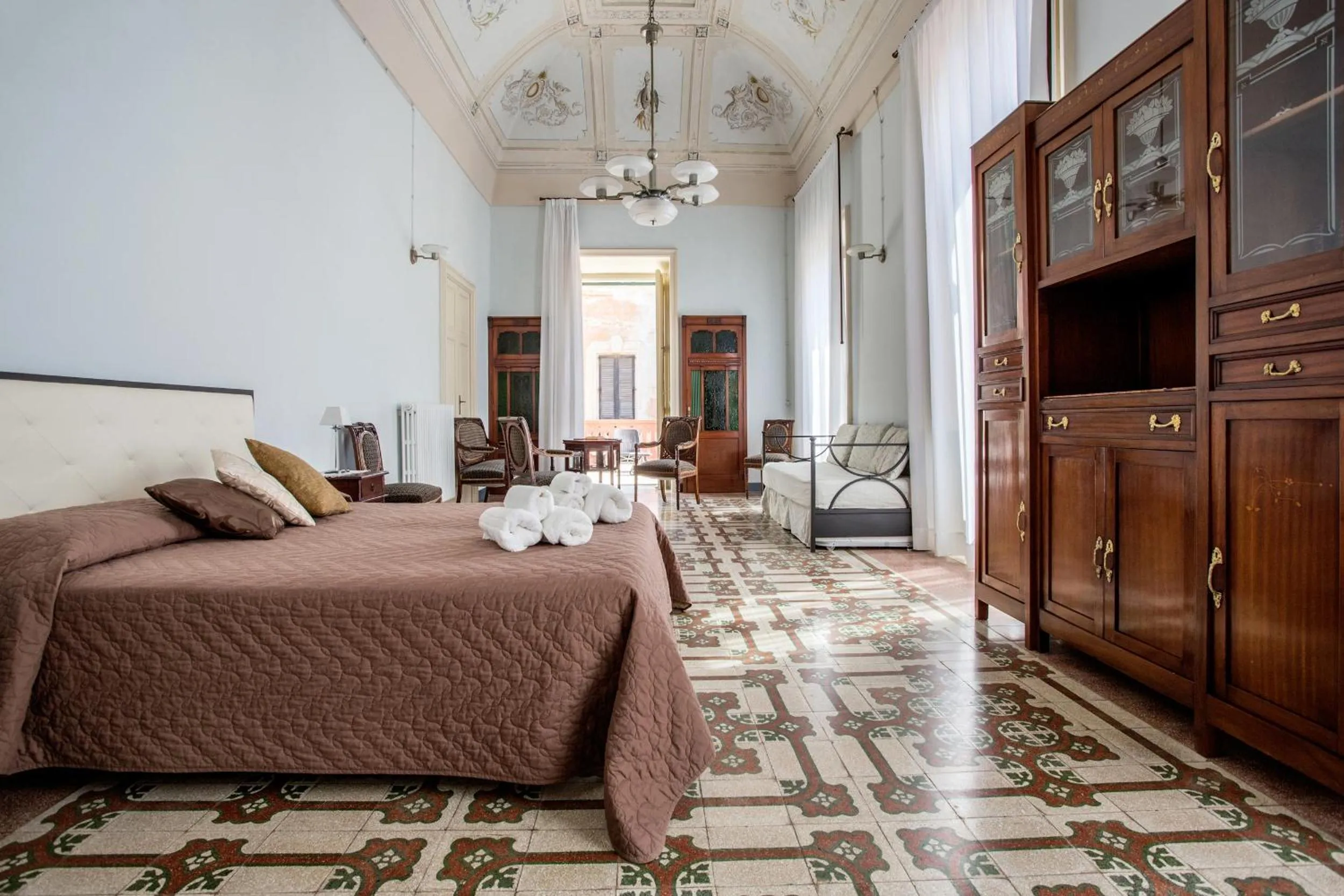 Photo of the whole room, Bed in Palazzo Vallebona