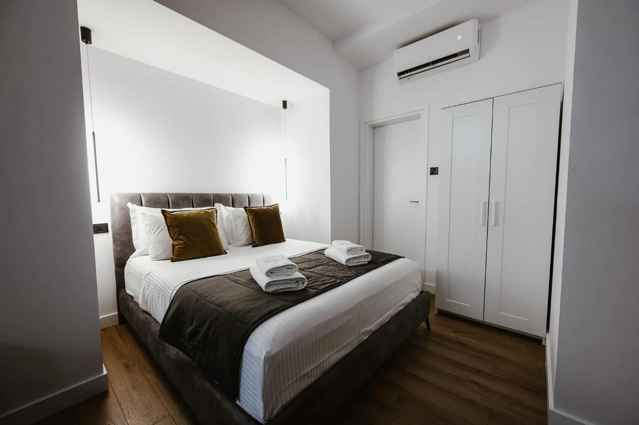 Port View Suites