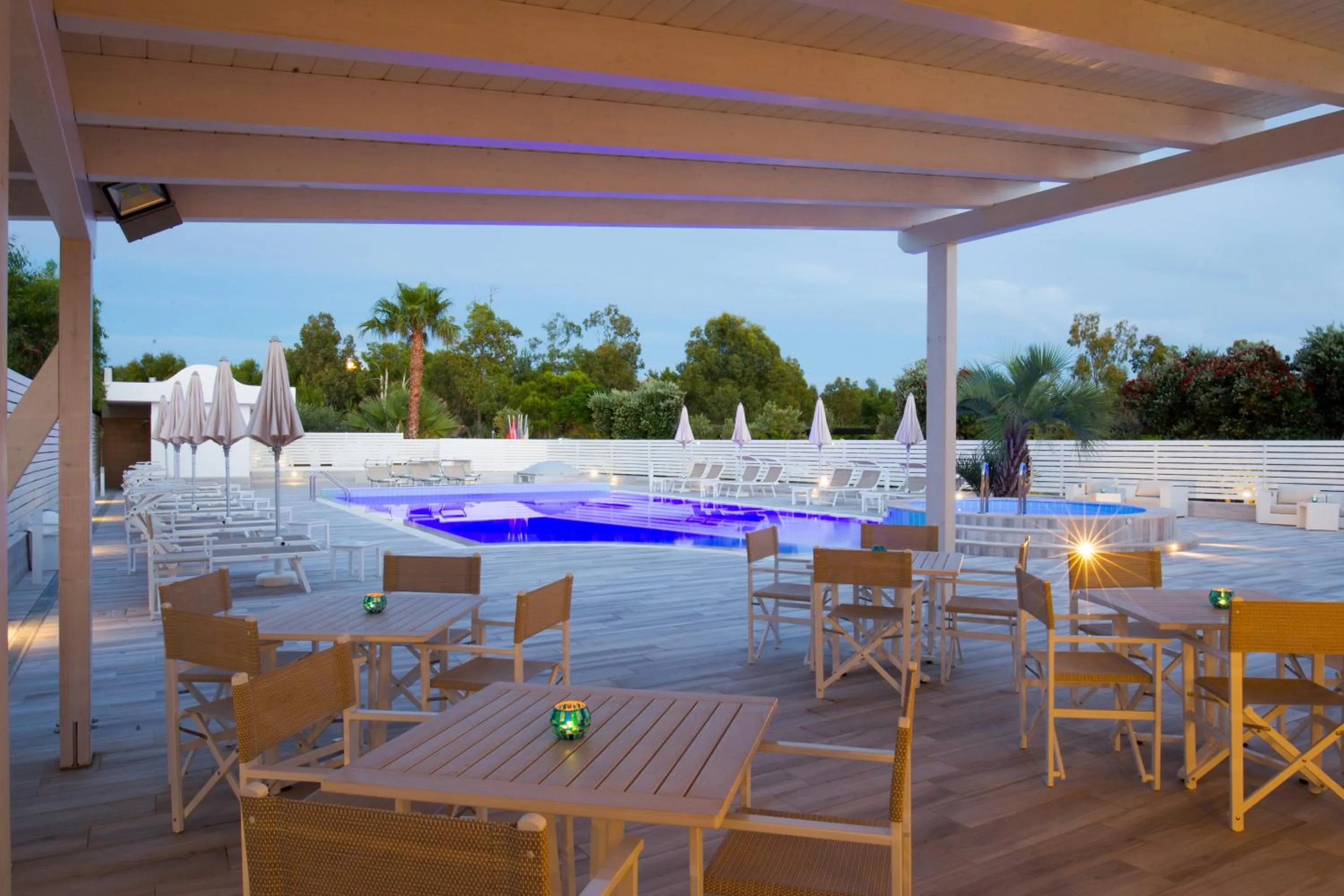 Patio in Garden Hotel Ripa