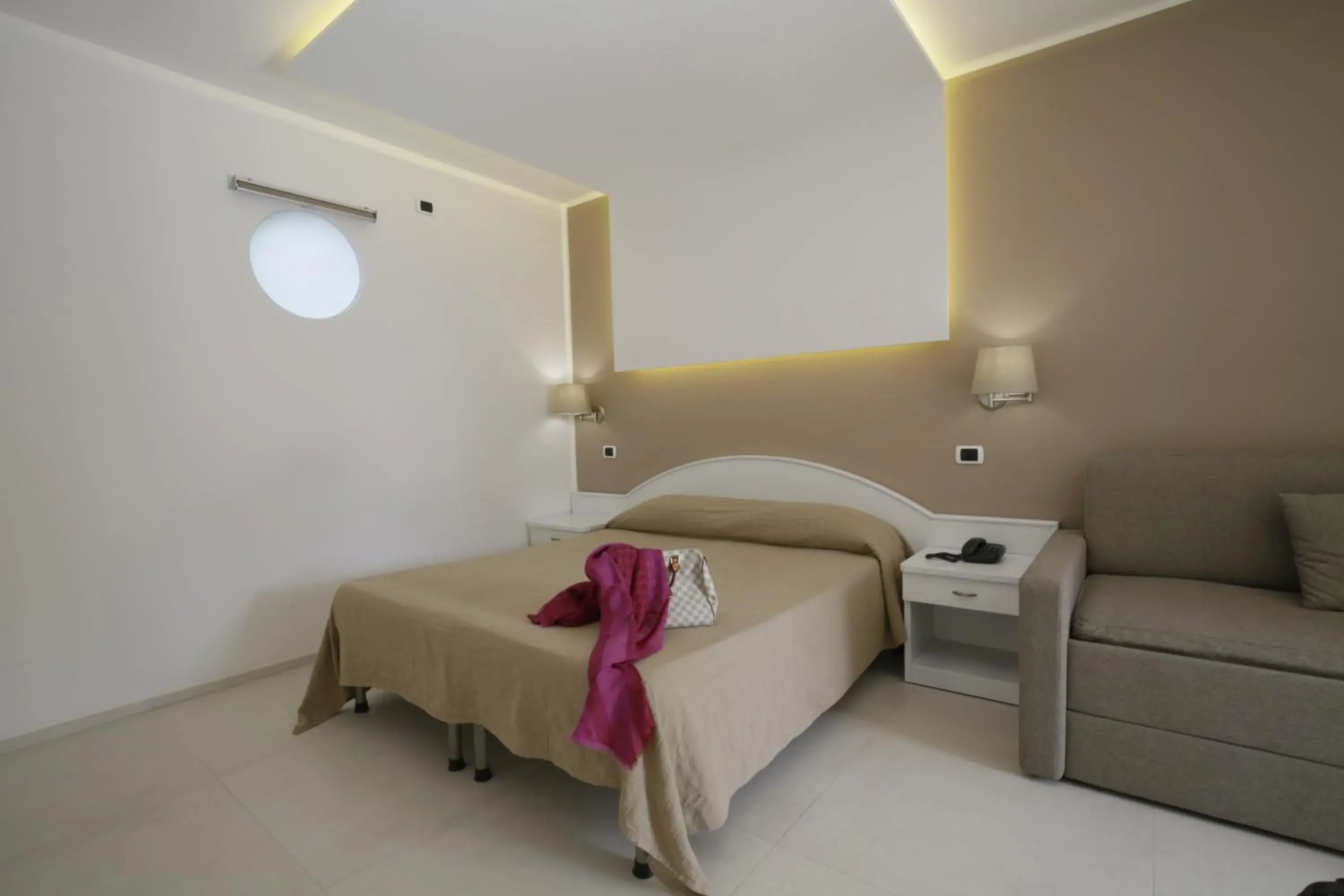 Deluxe Double Room with Patio in Garden Hotel Ripa Deluxe Double Room with Patio in Garden Hotel Ripa