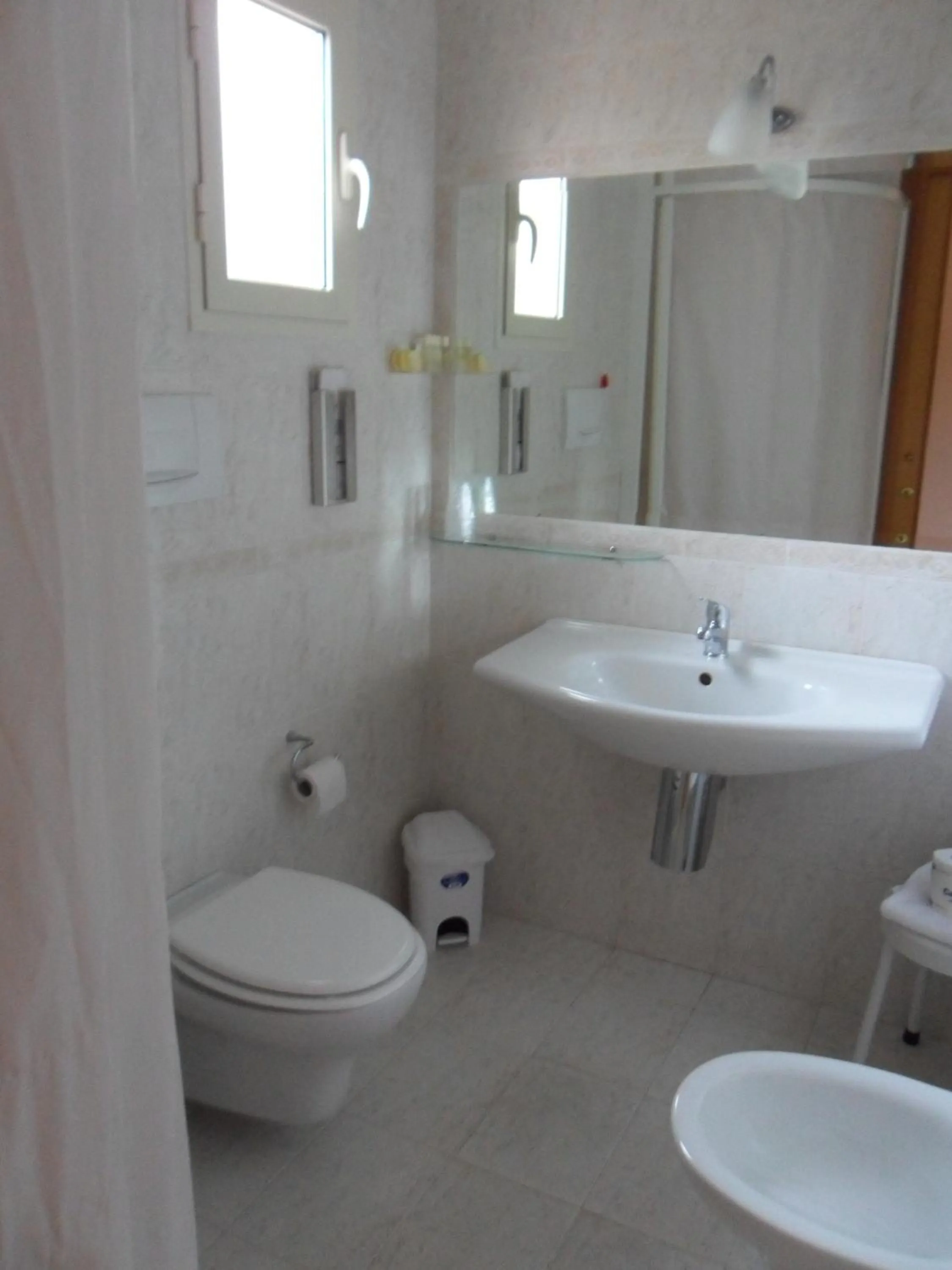 Bathroom in Garden Hotel Ripa