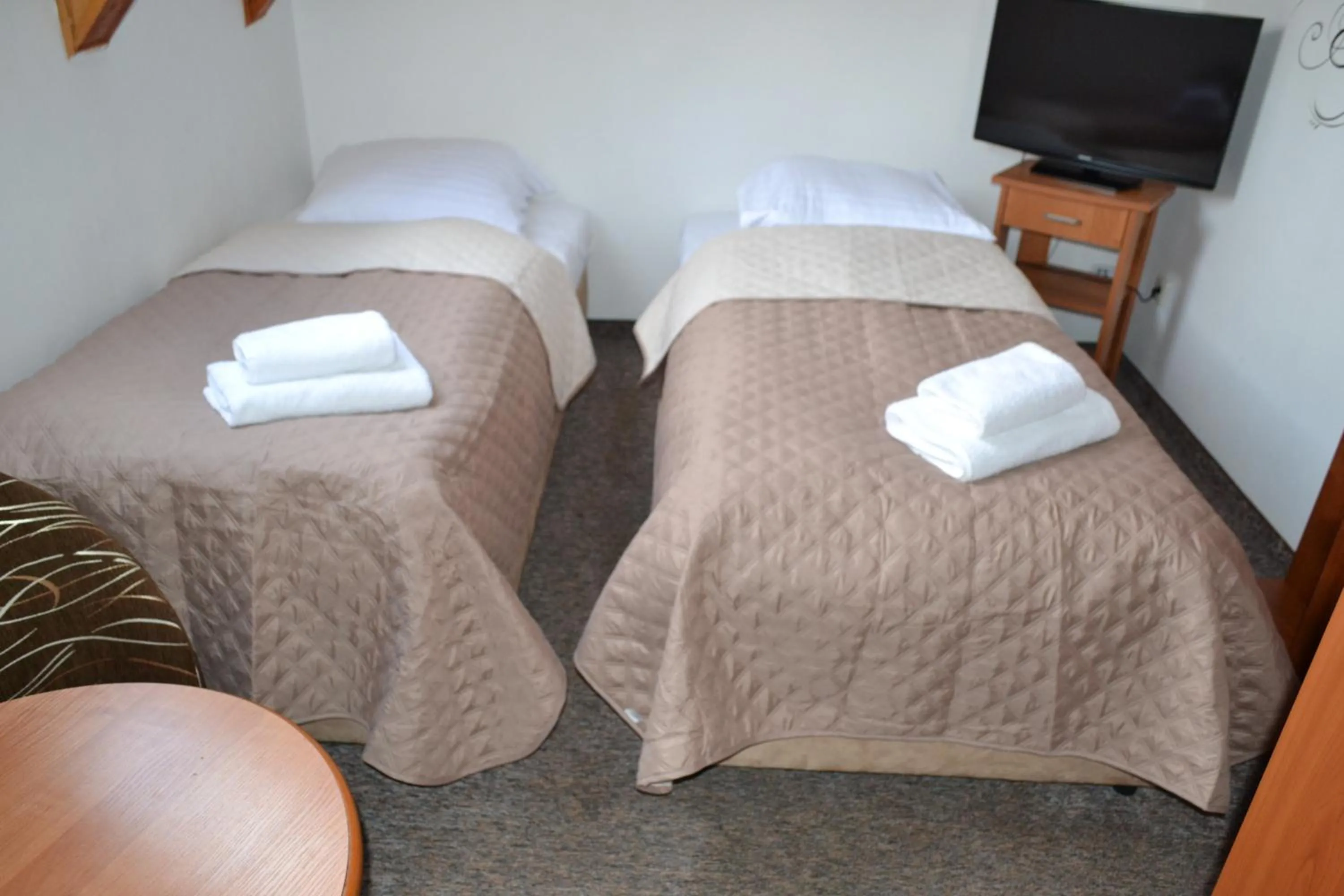 Bed in Zajazd Pod Skarpą