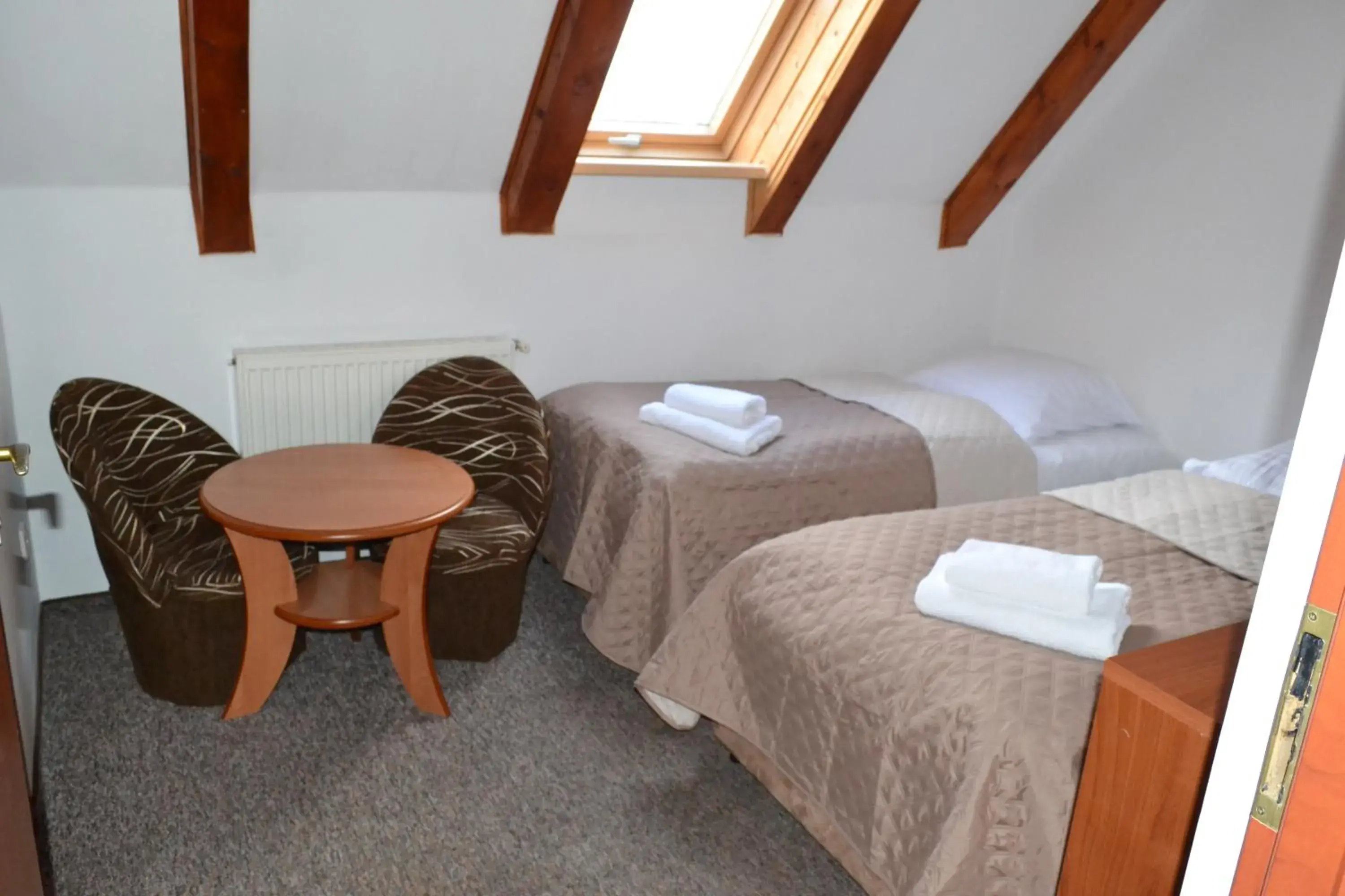 Twin Room in Zajazd Pod Skarpą Twin Room in Zajazd Pod Skarpą