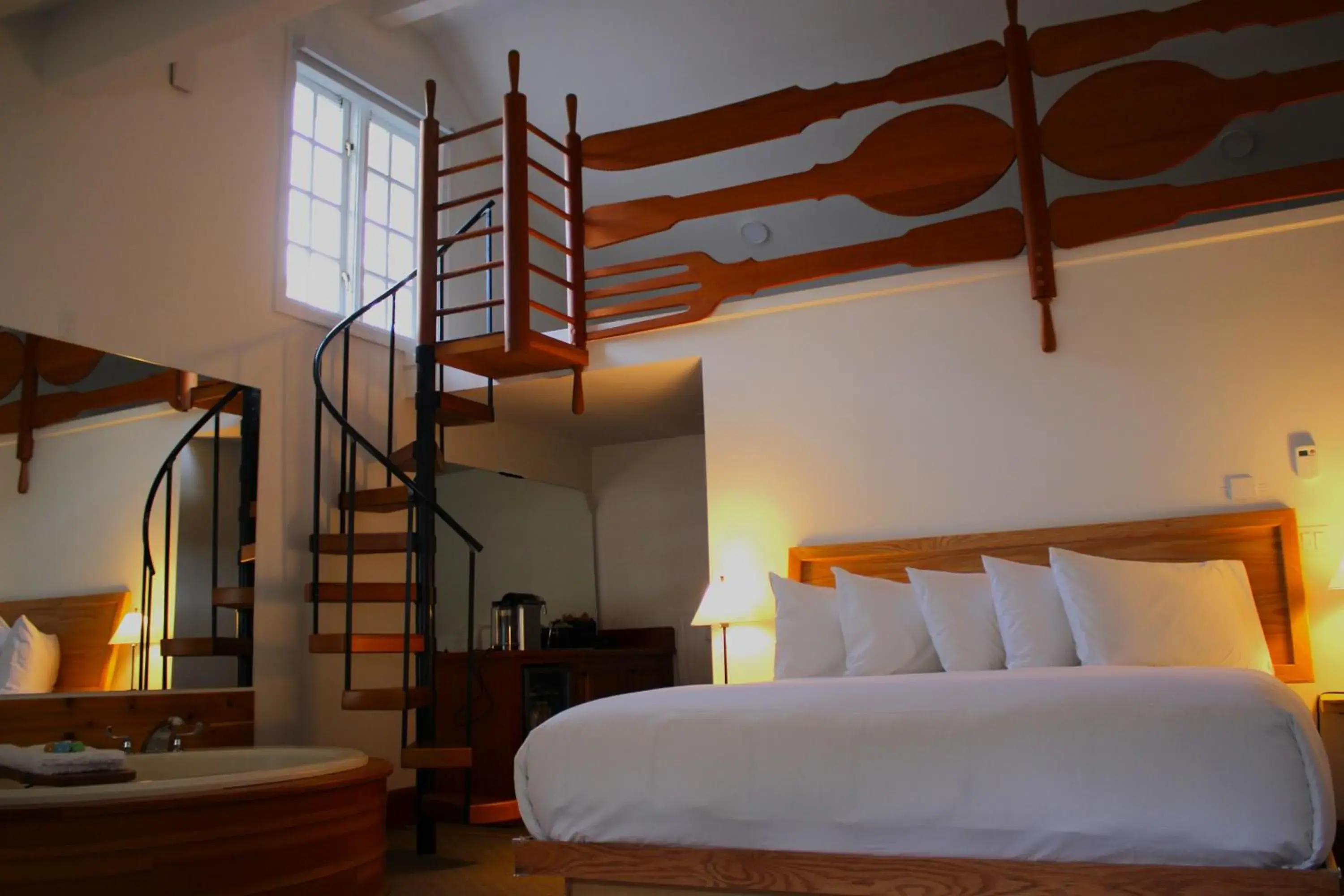 Bed in Sooke Harbour House Bed in Sooke Harbour House