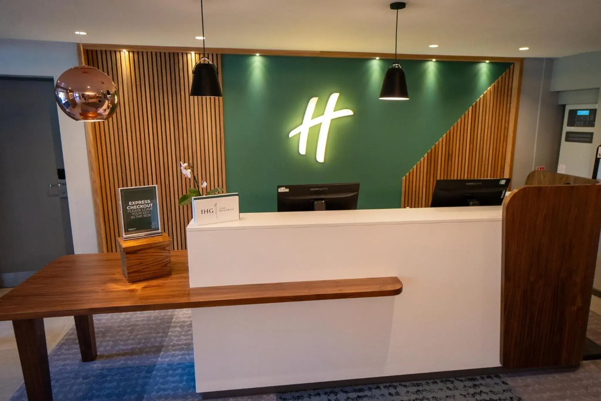 Property building in Holiday Inn Nottingham by IHG Property building in Holiday Inn Nottingham by IHG
