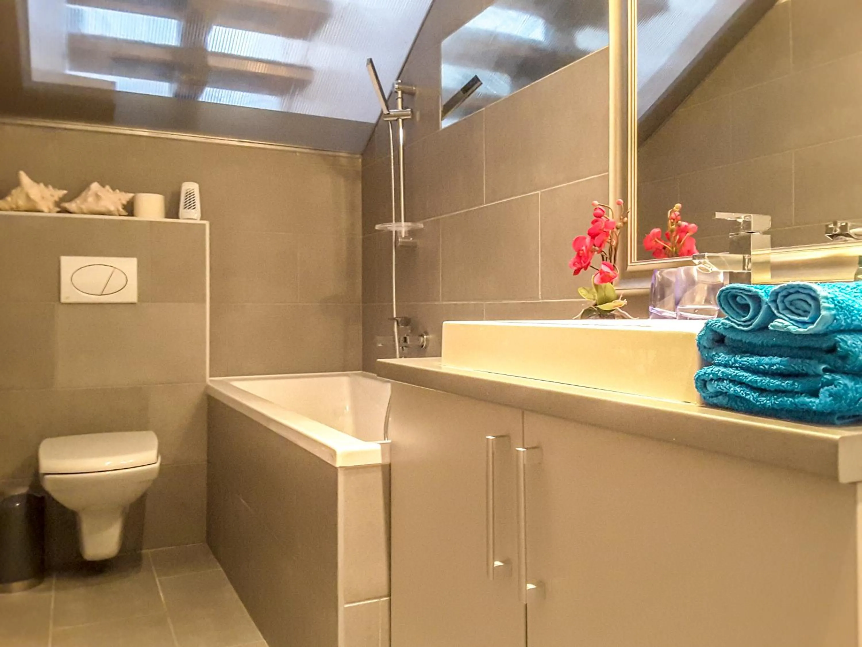 Bathroom in Bp Central Home