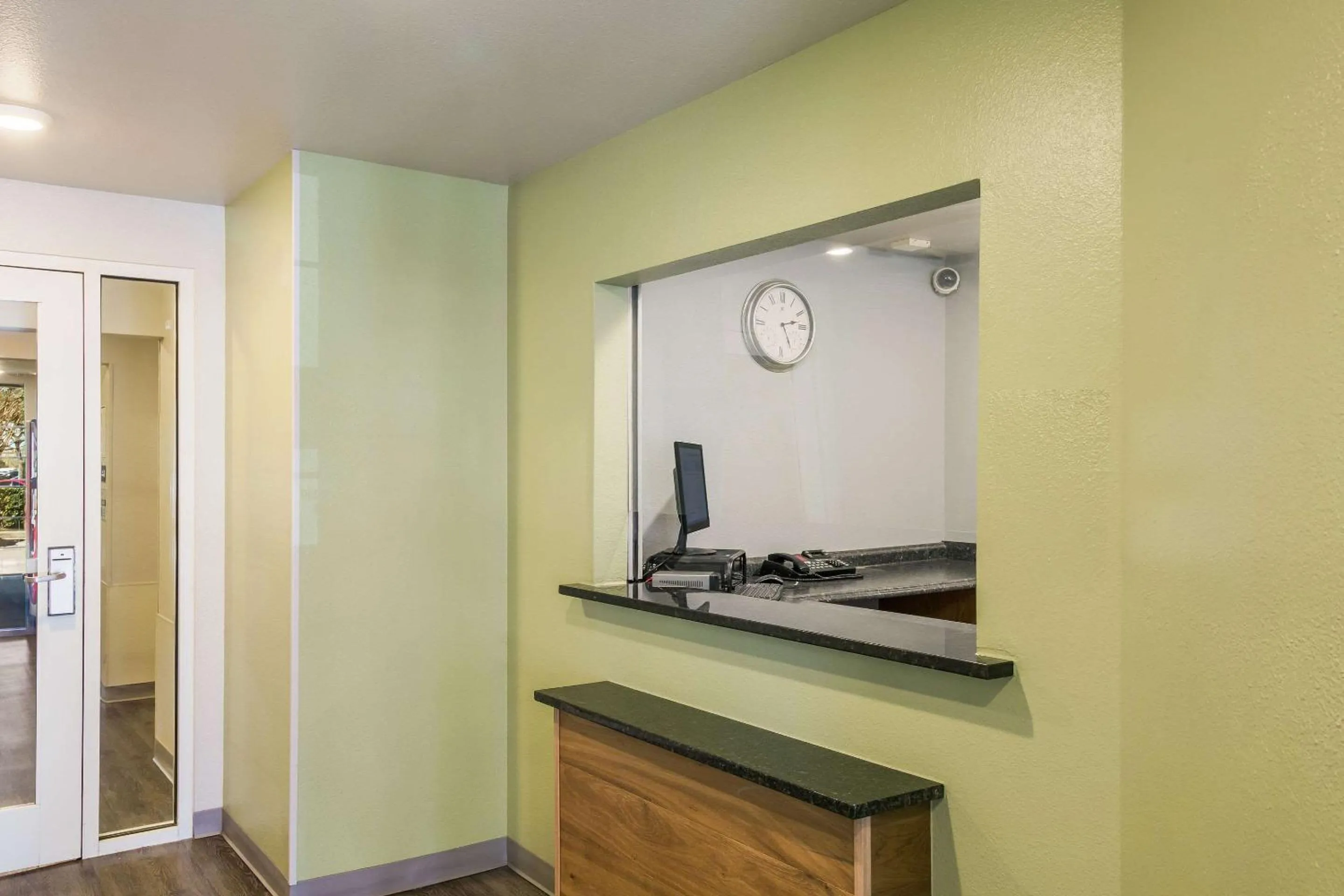 Lobby or reception in WoodSpring Suites Houston La Porte