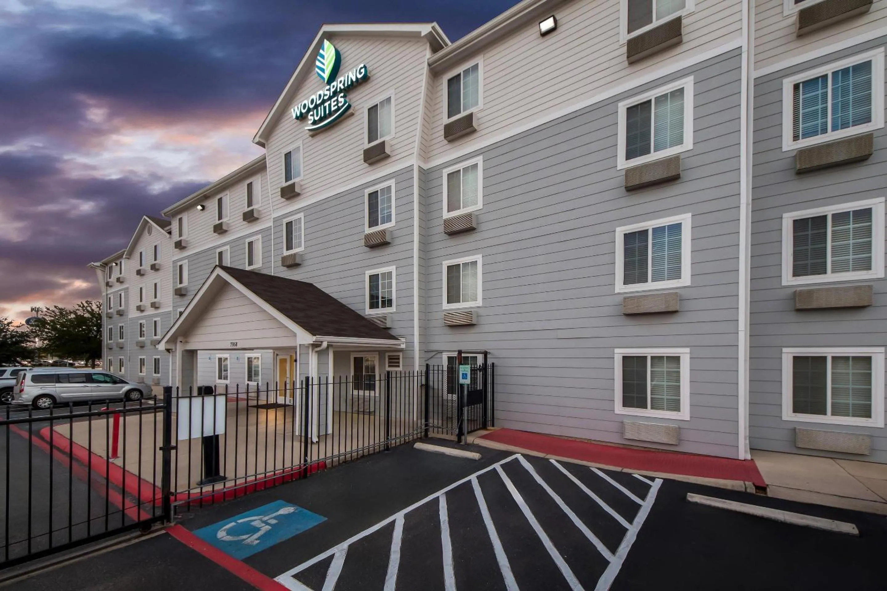 Property building in WoodSpring Suites San Antonio South