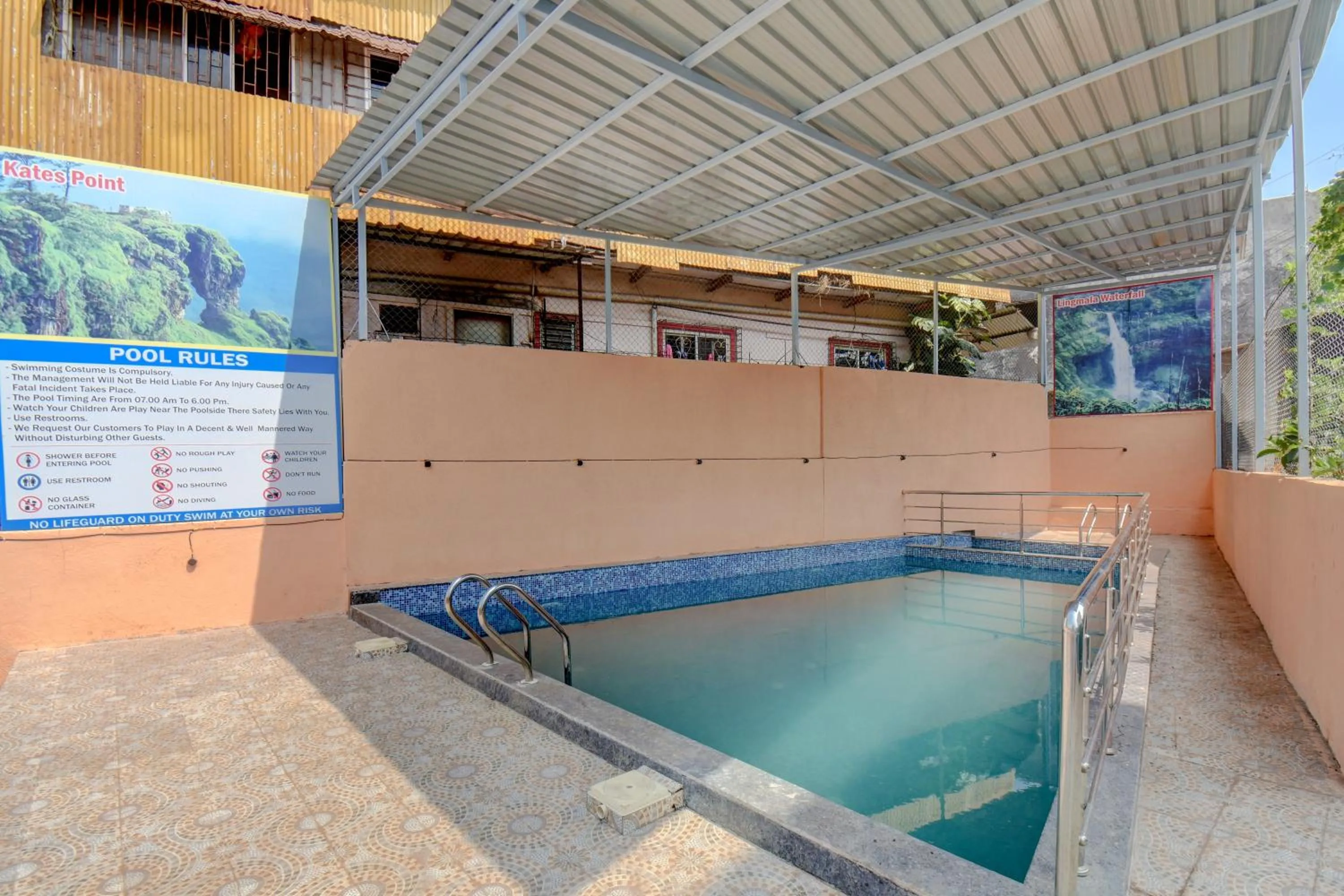 Day in Hotel Padmavati Palace, Mahabaleshwar