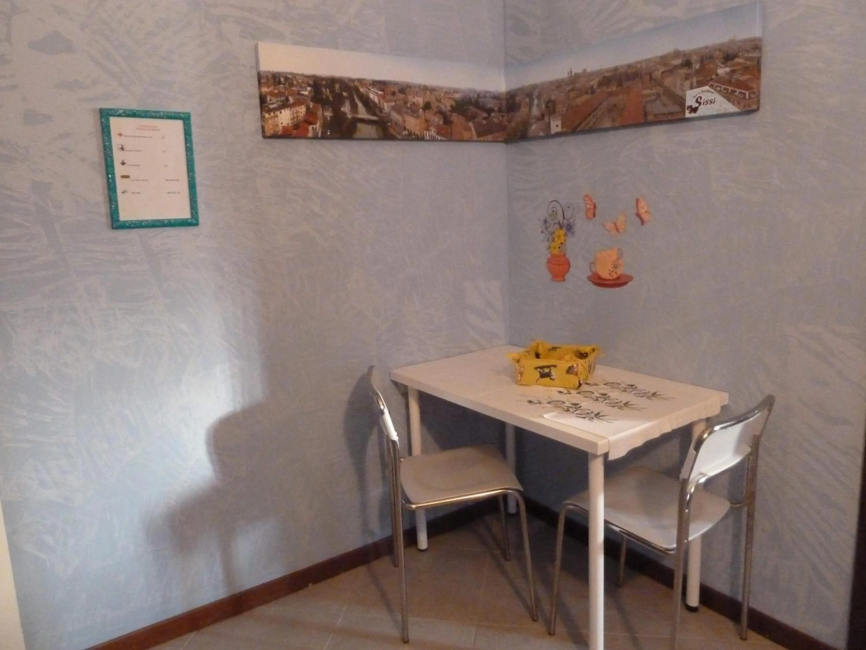 Communal lounge/ TV room in Sissi Bed&Breakfast