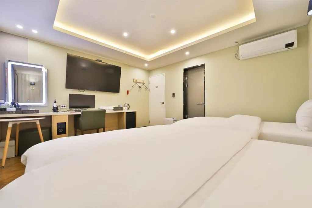 Bed in Daegu Hotel Rubato