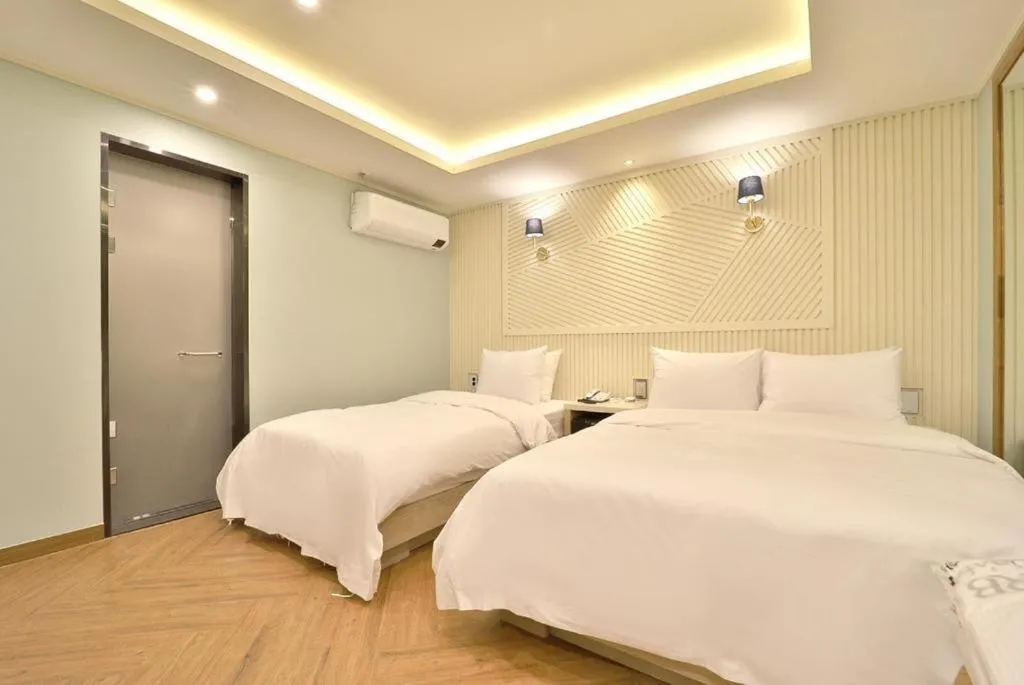 Bed in Daegu Hotel Rubato